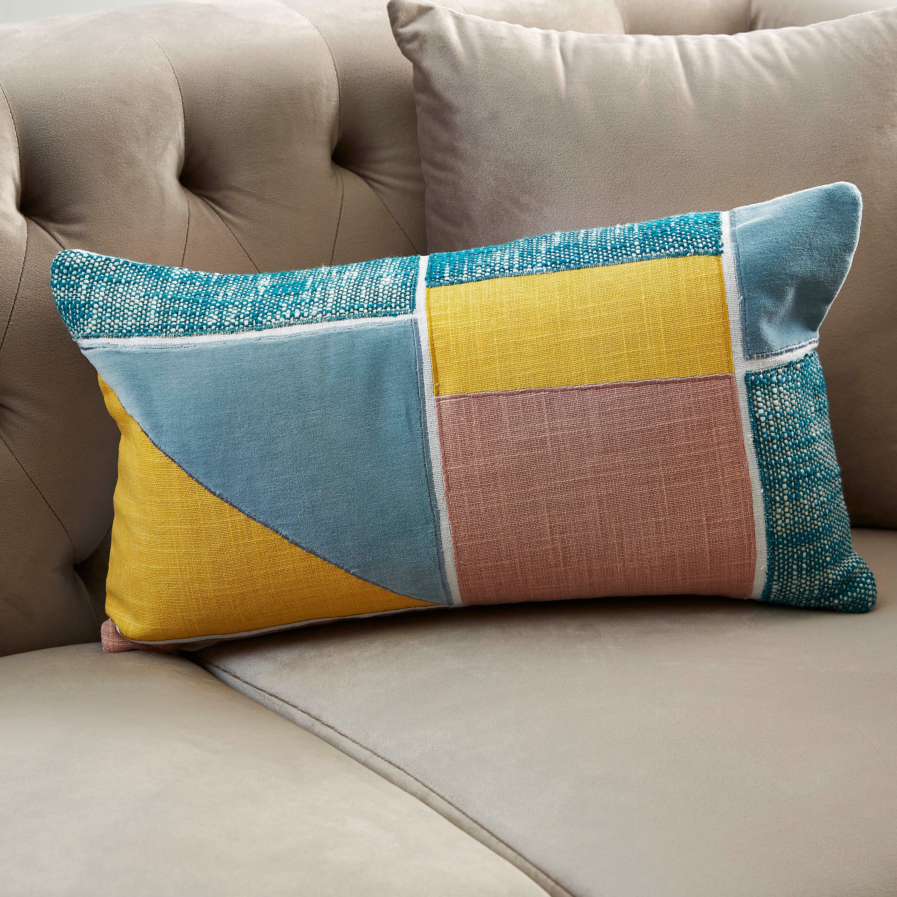 وسادة محشوة من أولي- 30x50 سم-hbxlivingroom-furnishings-cushionsandcovers-filledcushions-image-1