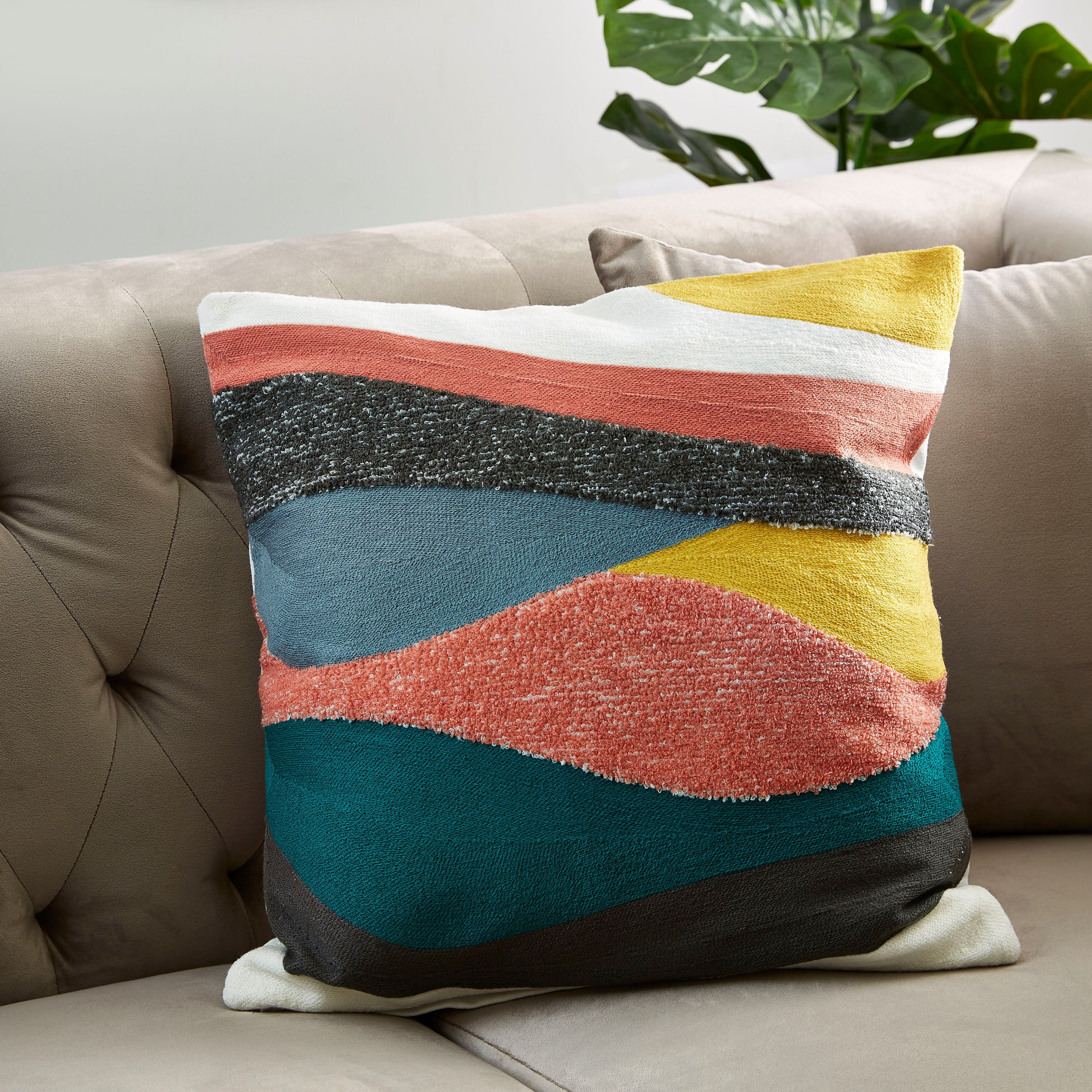 وسادة محشوة من آرتشي - 45x45 سم-hbxlivingroom-furnishings-cushionsandcovers-filledcushions-image-1