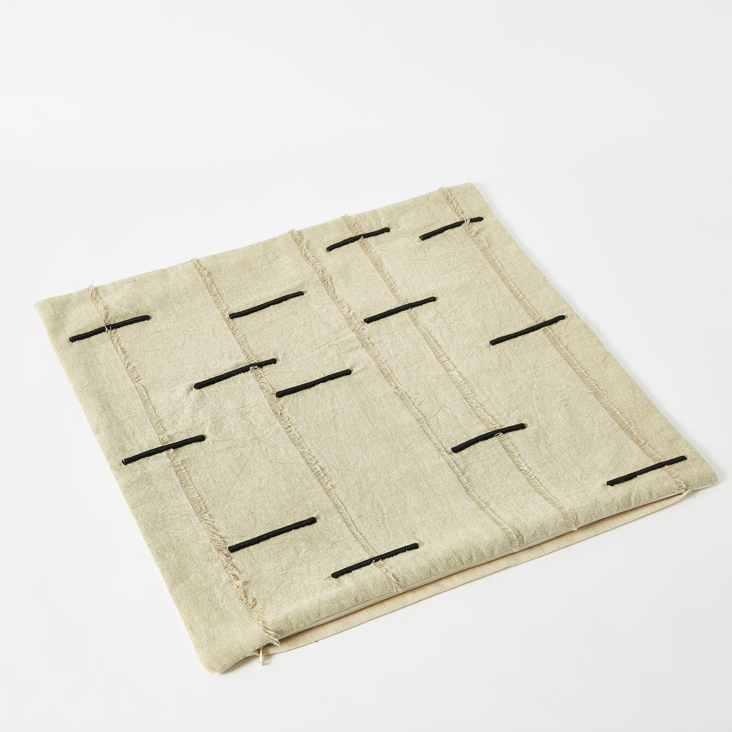 وسادة محشوة من بن - 45x45 سم-hbxlivingroom-furnishings-cushionsandcovers-filledcushions-image-5