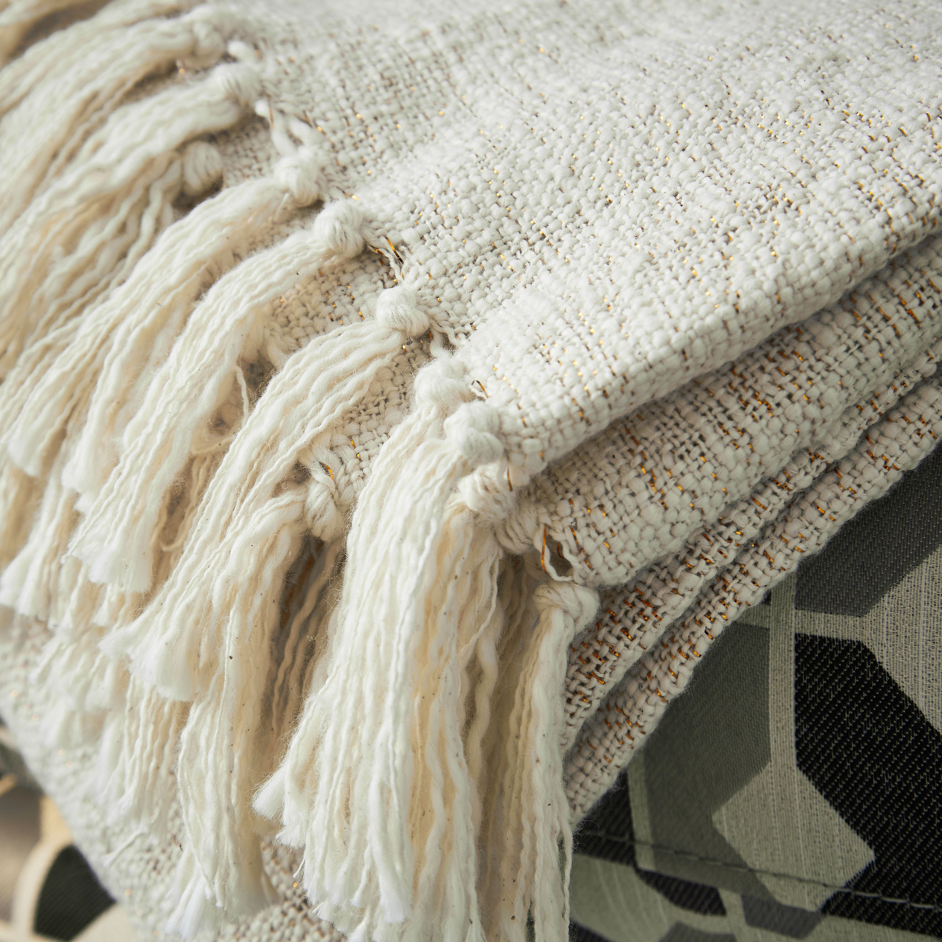 Clara Throw - 130x180 cm-hbxhomeware-hbxbedroom-image-3