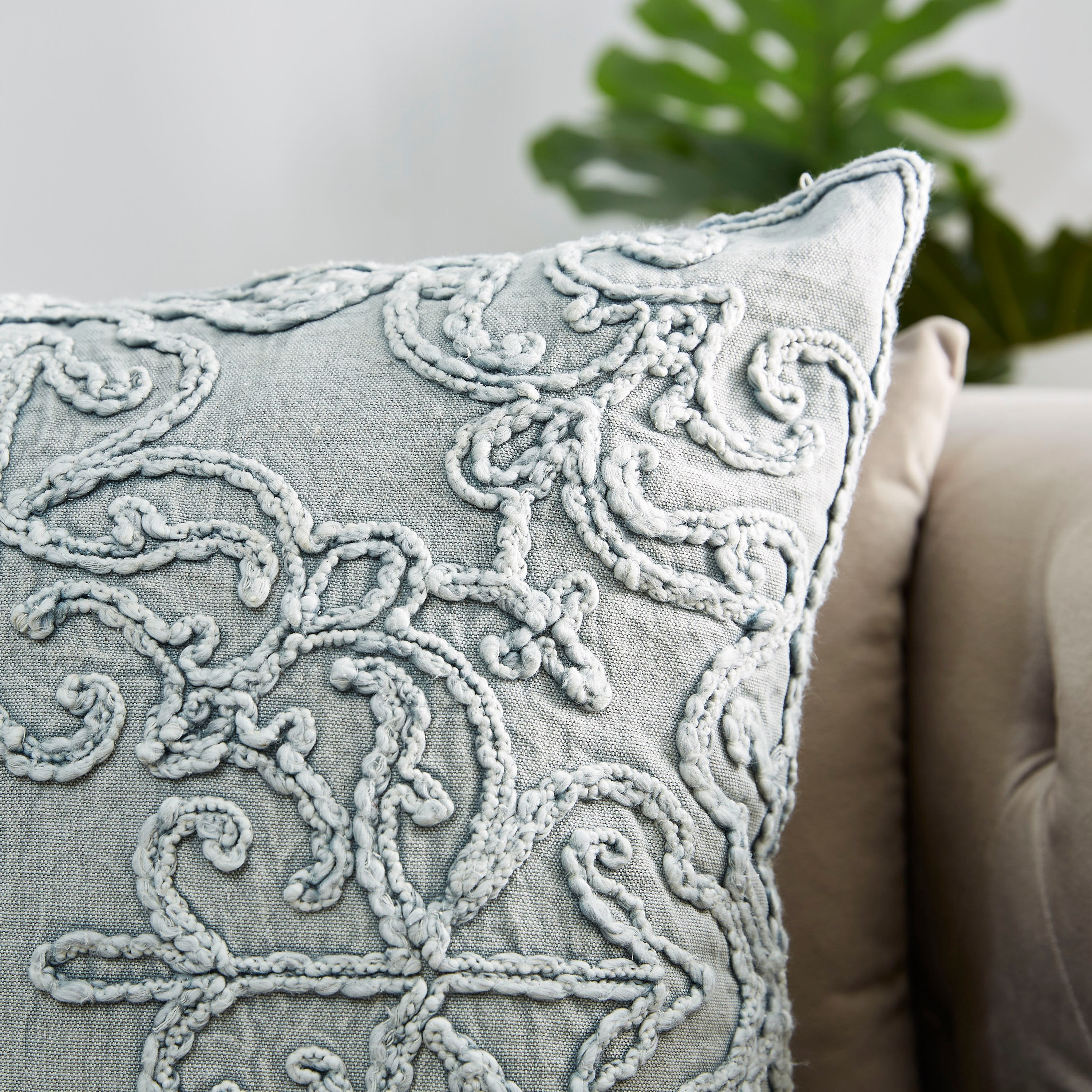 وسادة محشوة من كايا - 45x45 سم-hbxlivingroom-furnishings-cushionsandcovers-filledcushions-image-2