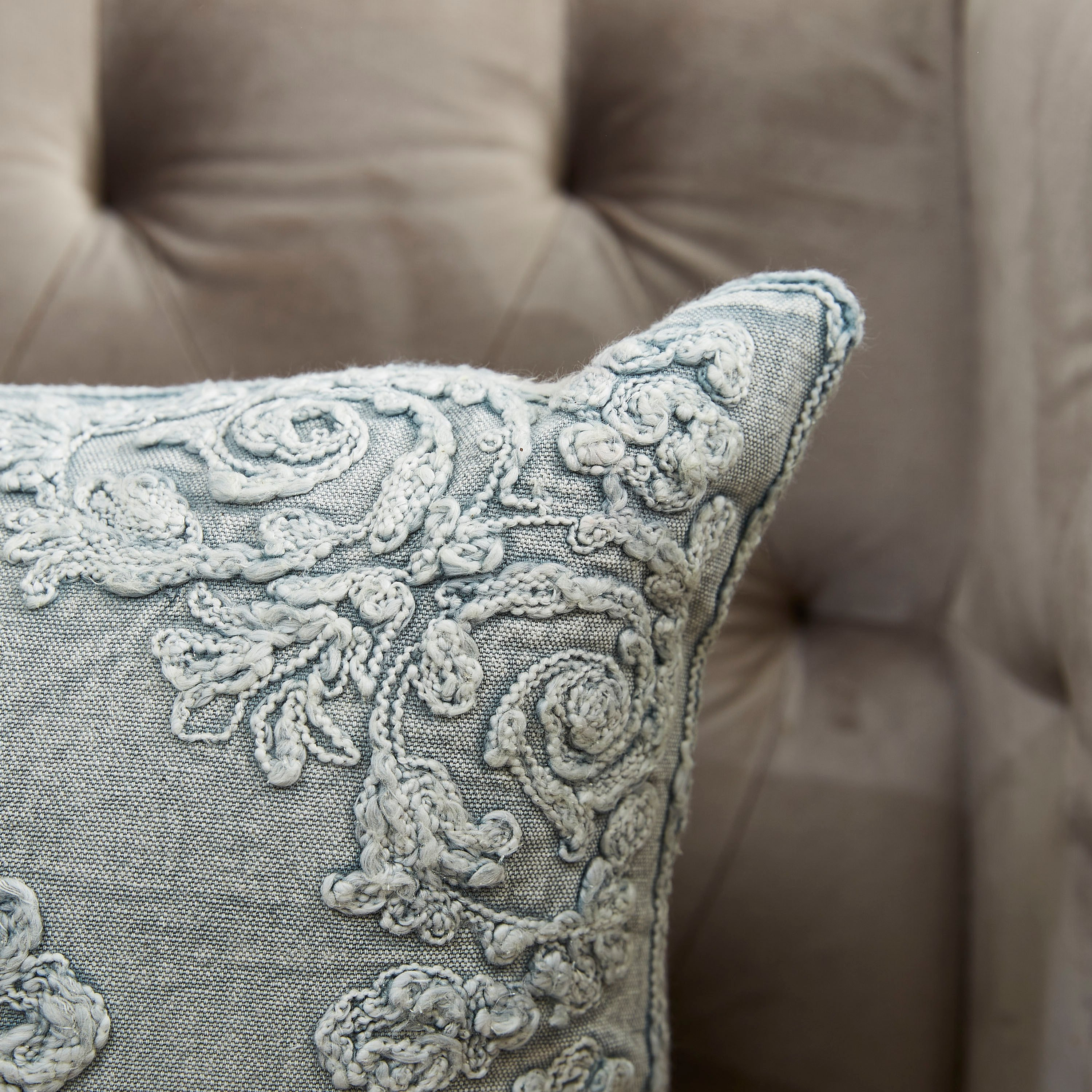وسادة محشوة من جولي - 30x50 سم-hbxlivingroom-furnishings-cushionsandcovers-filledcushions-image-2