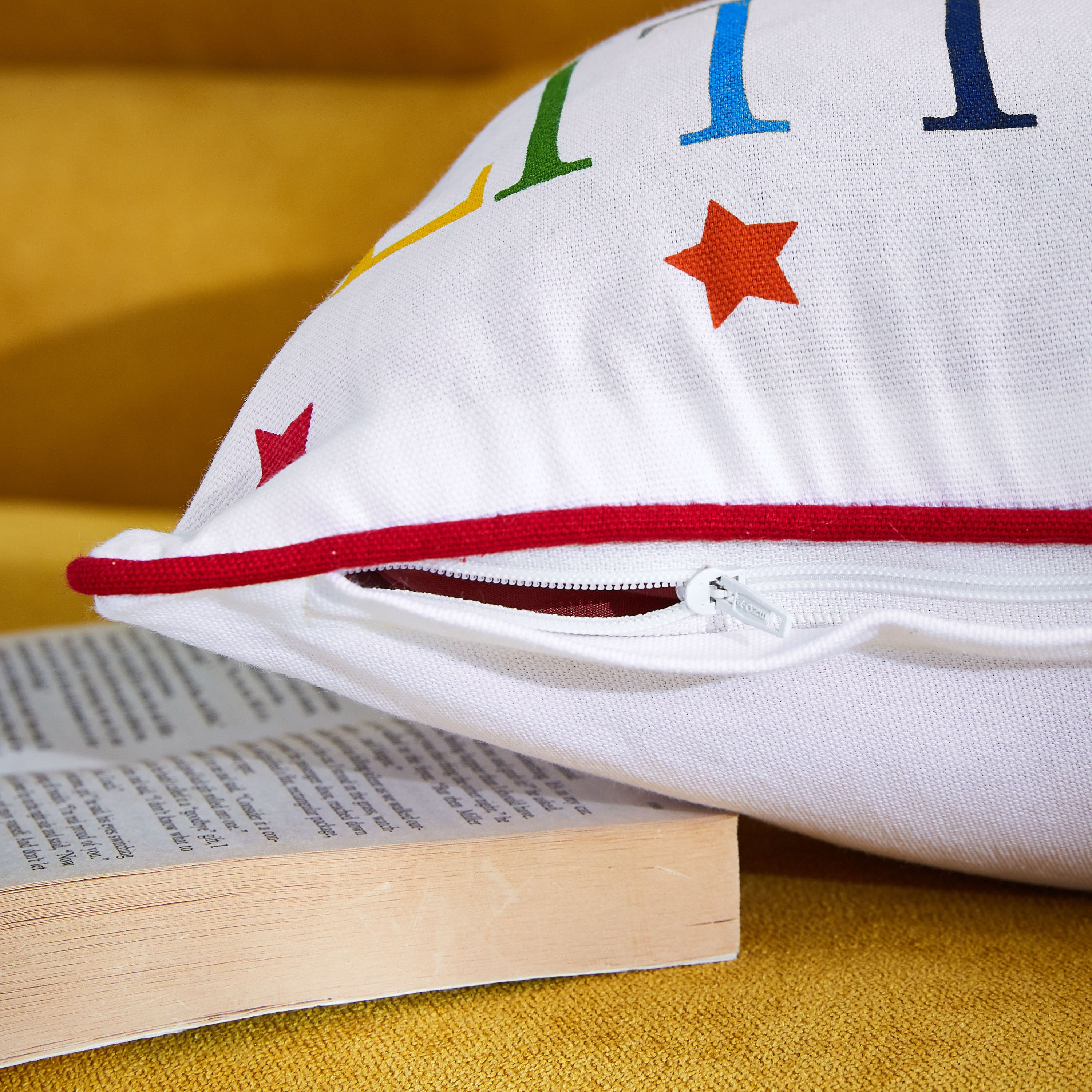 Dalby Dream Big Foil Print Cotton Cushion Cover with Piping - 40x40 cm-hbxhomeware-hbxkidsandyouth-image-3