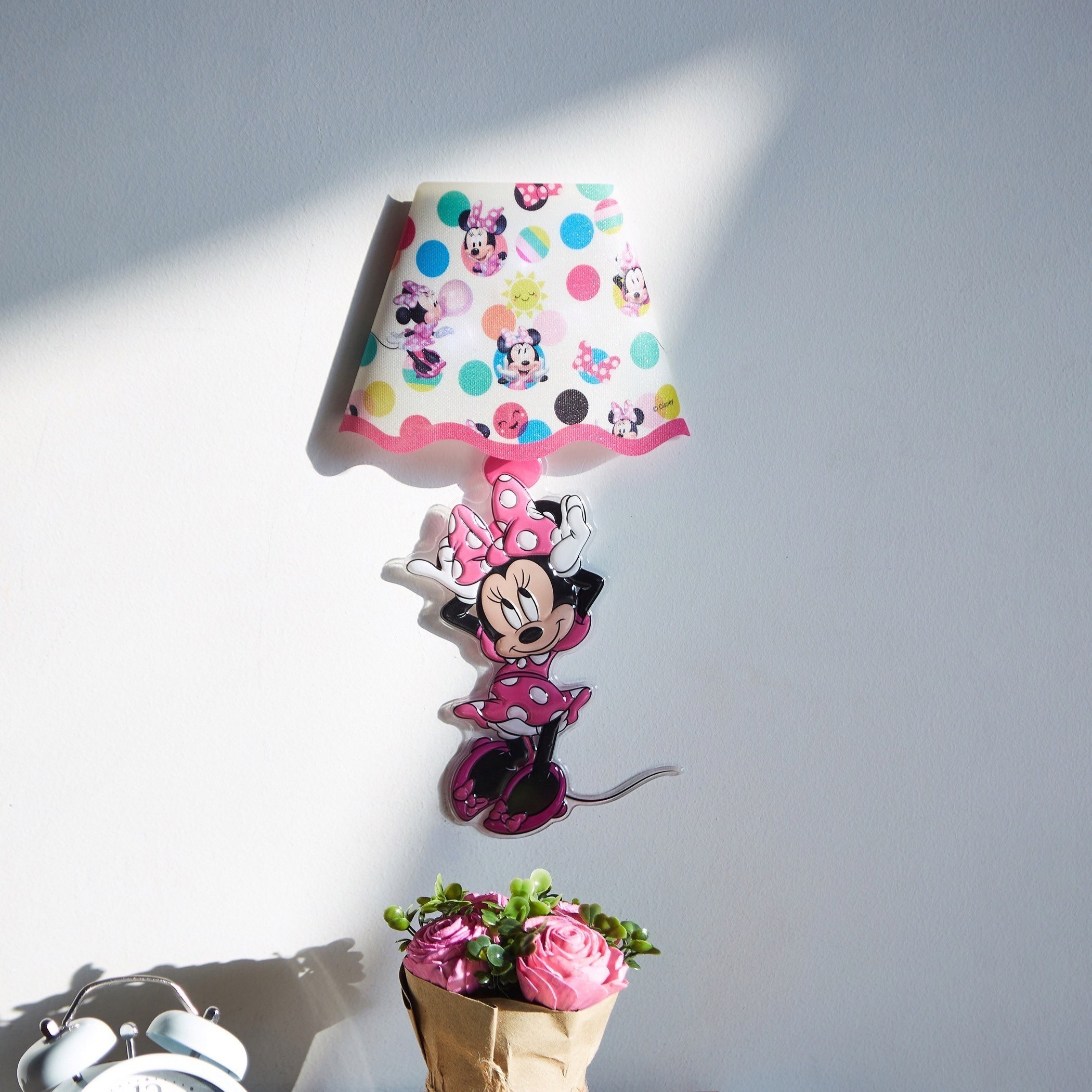 Minnie Wall Night Light-hbxhomeware-hbxkidsandyouth-image-1