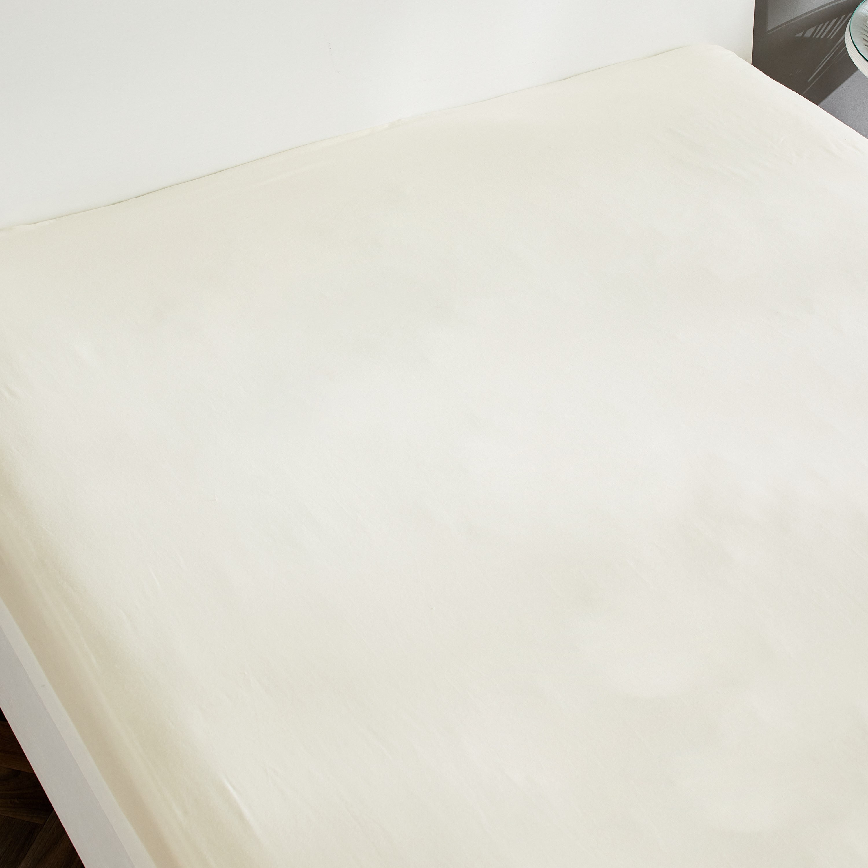 شرشف مطاطي كينج قطن سادة من إسينشيال - 180x210+25 سم-hbxhomeware-hbxbedroom-image-3