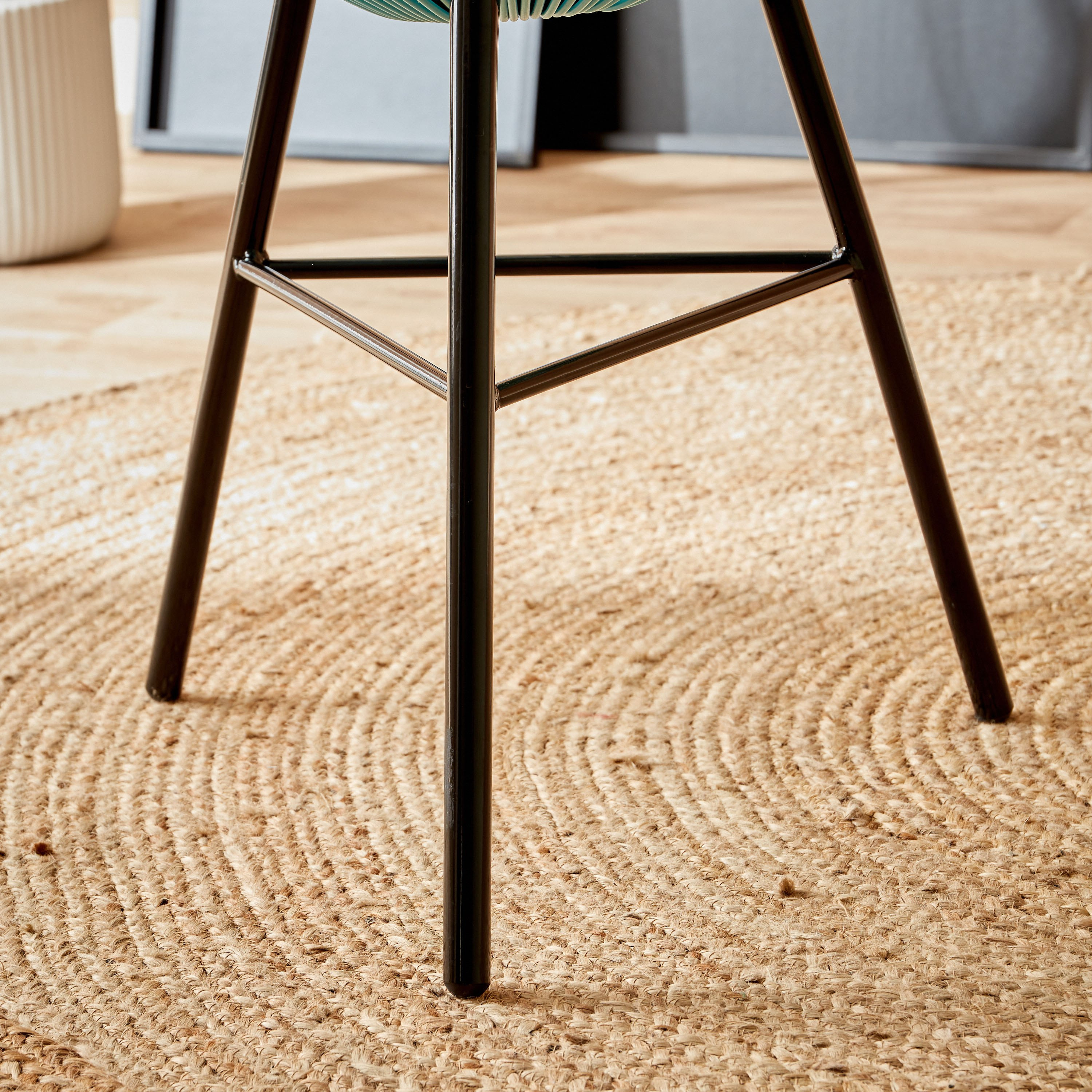 طاولة جانبية للجلسات الخارجيّة بسطح زجاجي من كيب-hbxfurniture-livingroom-endtables-image-5