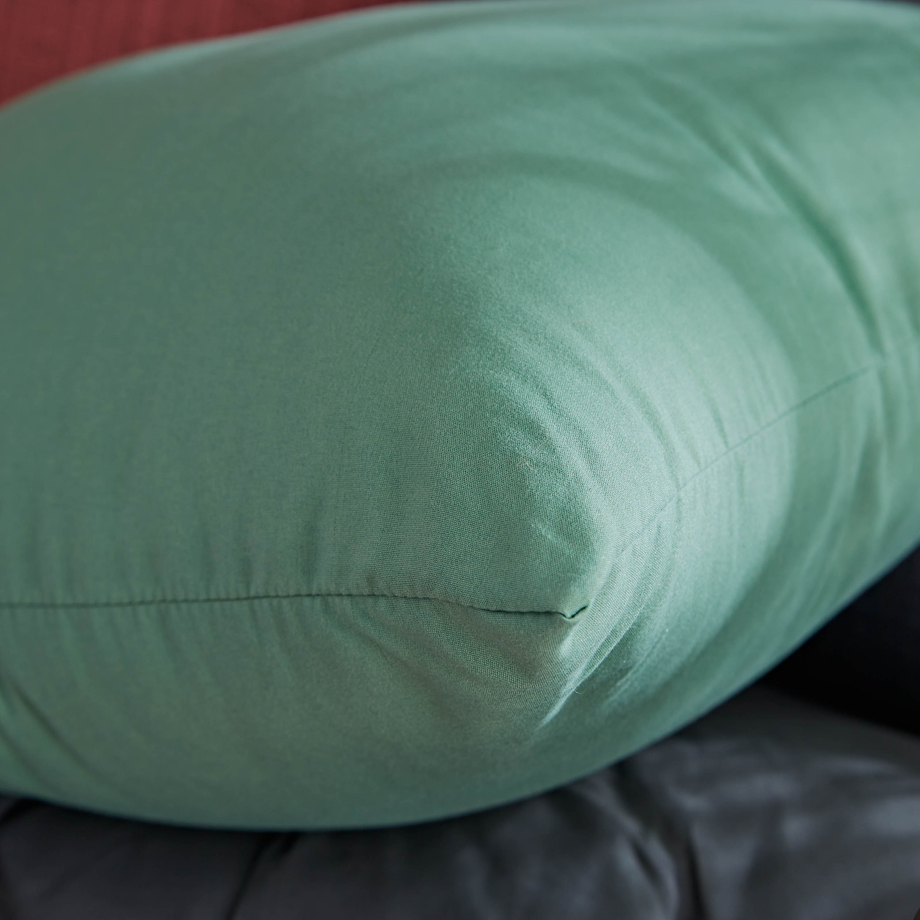 وسادة محشوة بألياف دقيقة من أكسيس - 40x40 سم-hbxlivingroom-furnishings-cushionsandcovers-filledcushions-image-2