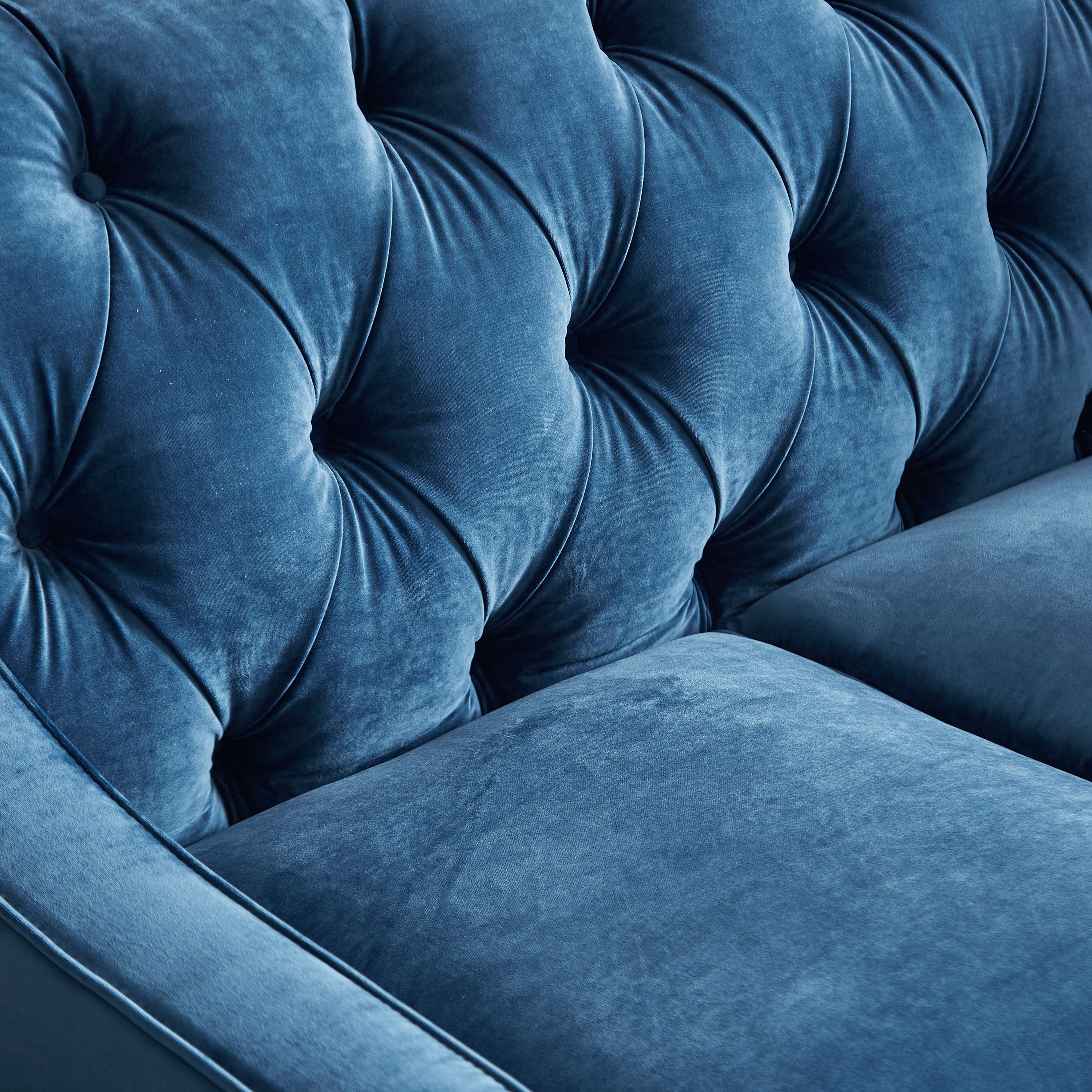كنبة مقعدين بوسادتين من شارلوت-hbxlivingroom-sofasandarmchairs-sofas-image-4