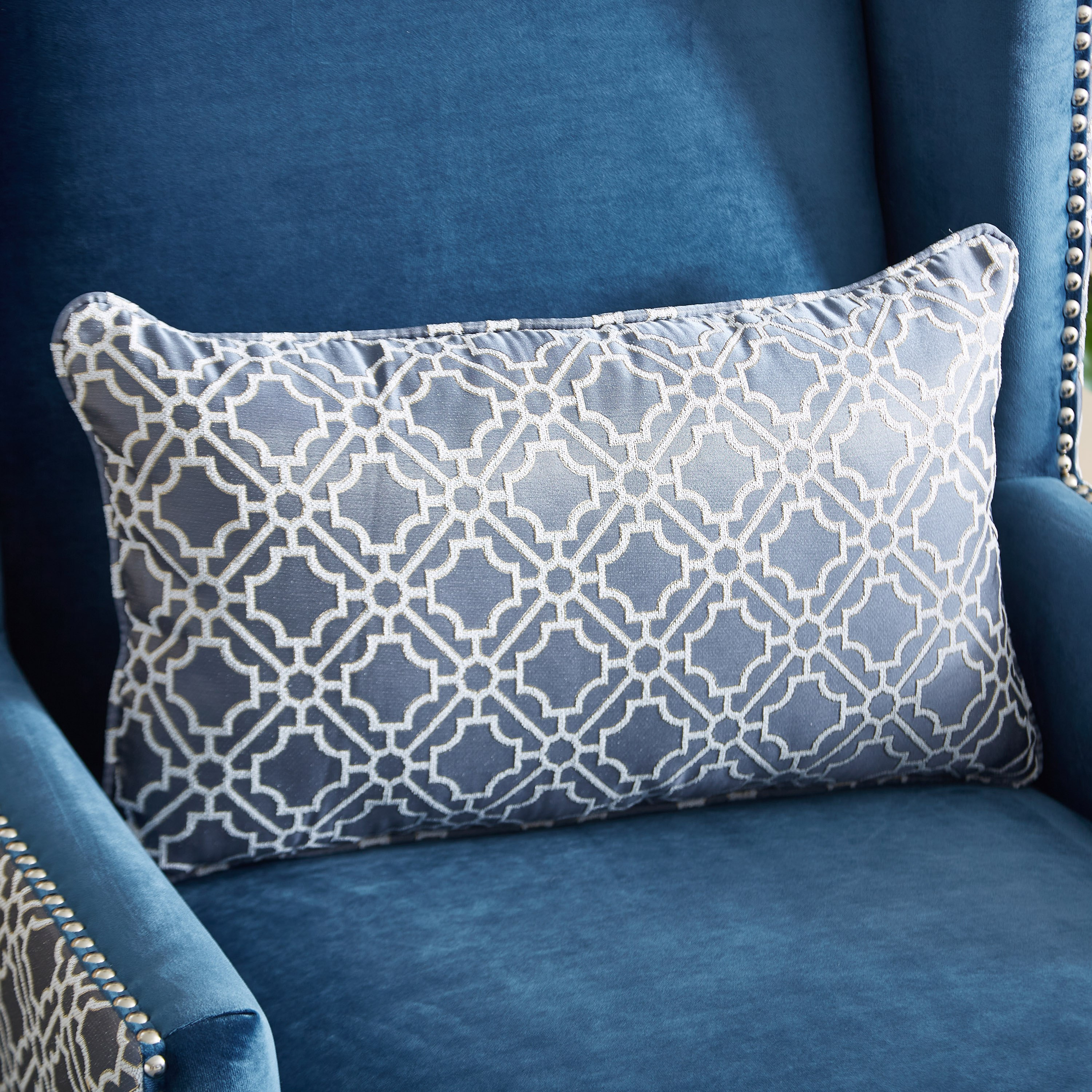 كنبة بمقعد ووسادة من شارلوت-hbxlivingroom-sofasandarmchairs-sofas-image-3