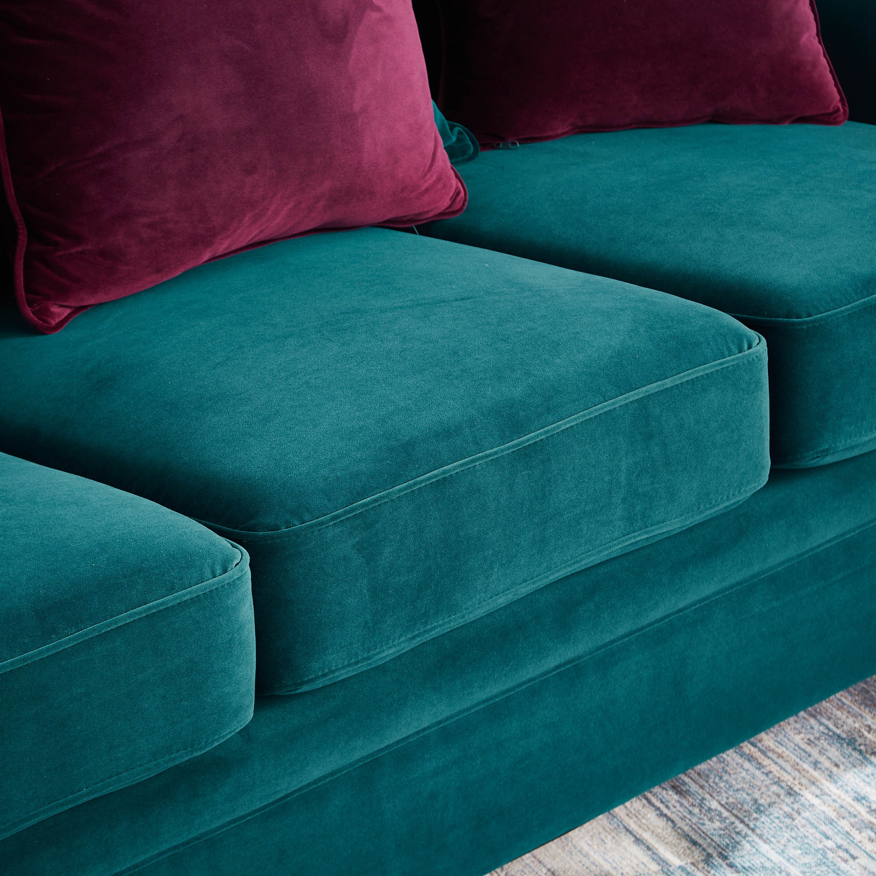 كنبة بـ 3 مقاعد و 7 وسائد من ميراج-hbxlivingroom-sofasandarmchairs-sofas-image-5