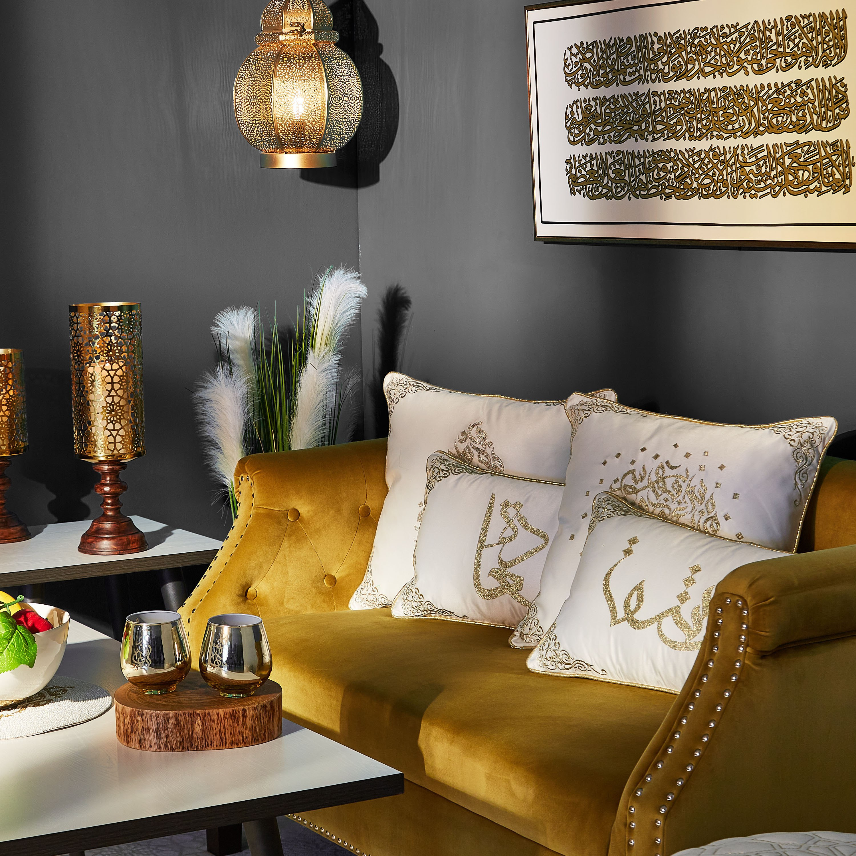 طقم حامل شموع بيضاوي قطعتين كاليجرافي من آشر-hbxlivingroom-decorandaccessories-candleholders-image-5