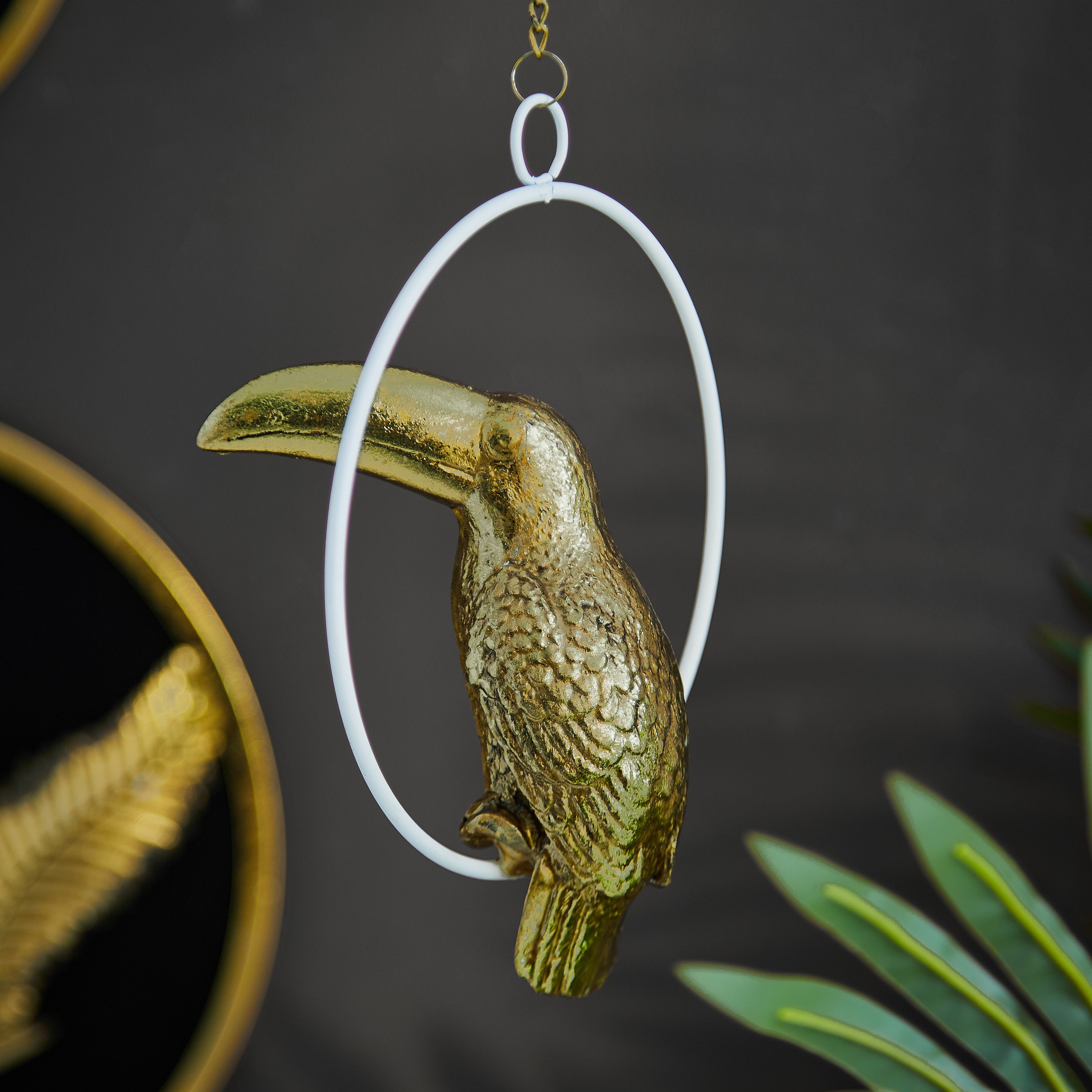 طائر طوقان بولي ريزين على أرجوحة من لاتين-hbxhomeware-homedecor-figurinesandornaments-image-2