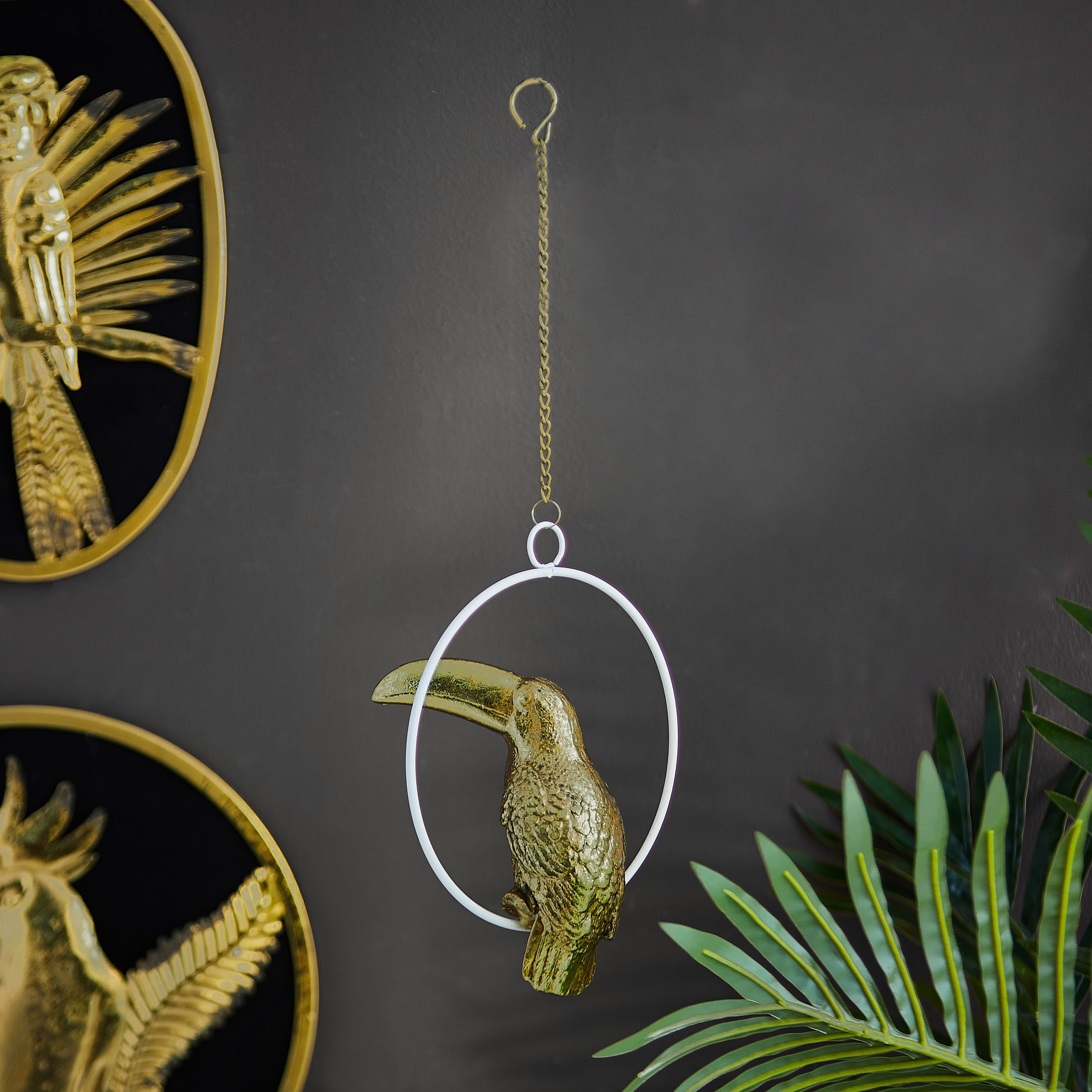 طائر طوقان بولي ريزين على أرجوحة من لاتين-hbxhomeware-homedecor-figurinesandornaments-image-4