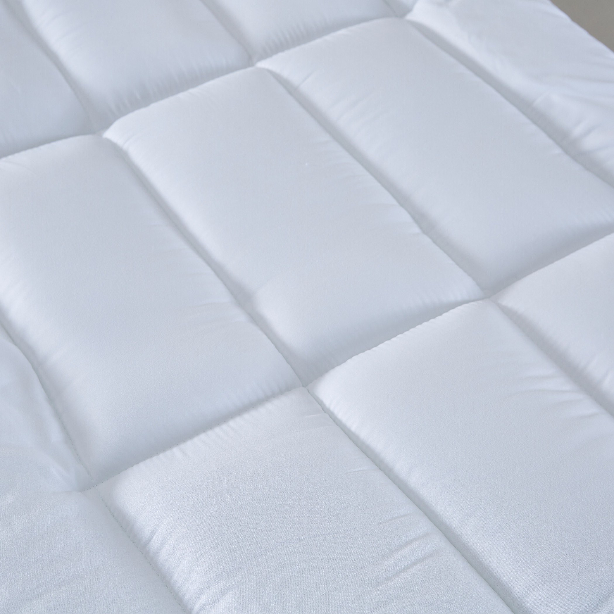 Hilton Single Mattress Topper - 90x200 cm-hbxhomeware-hbxdecorandfurnishings-image-3
