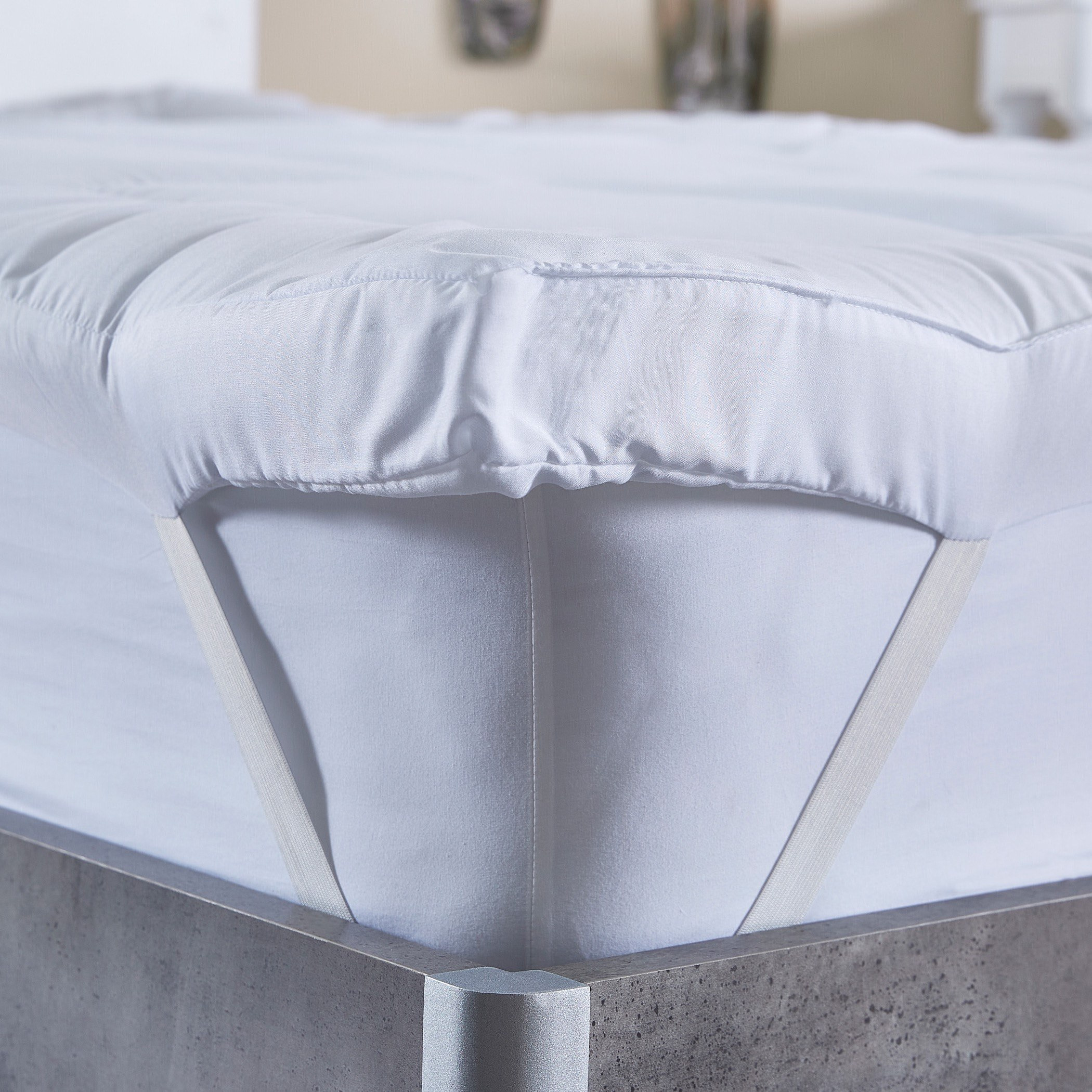 Hilton Twin Mattress Topper - 120x200 cm-hbxhomeware-hbxdecorandfurnishings-image-3