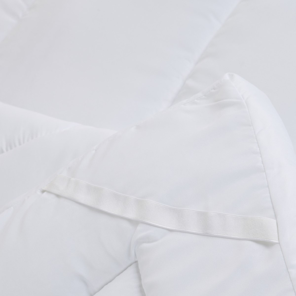 غطاء مرتبة سوبر كينج من هيلتون - 200x200 سم-hbxhomeware-hbxdecorandfurnishings-image-2