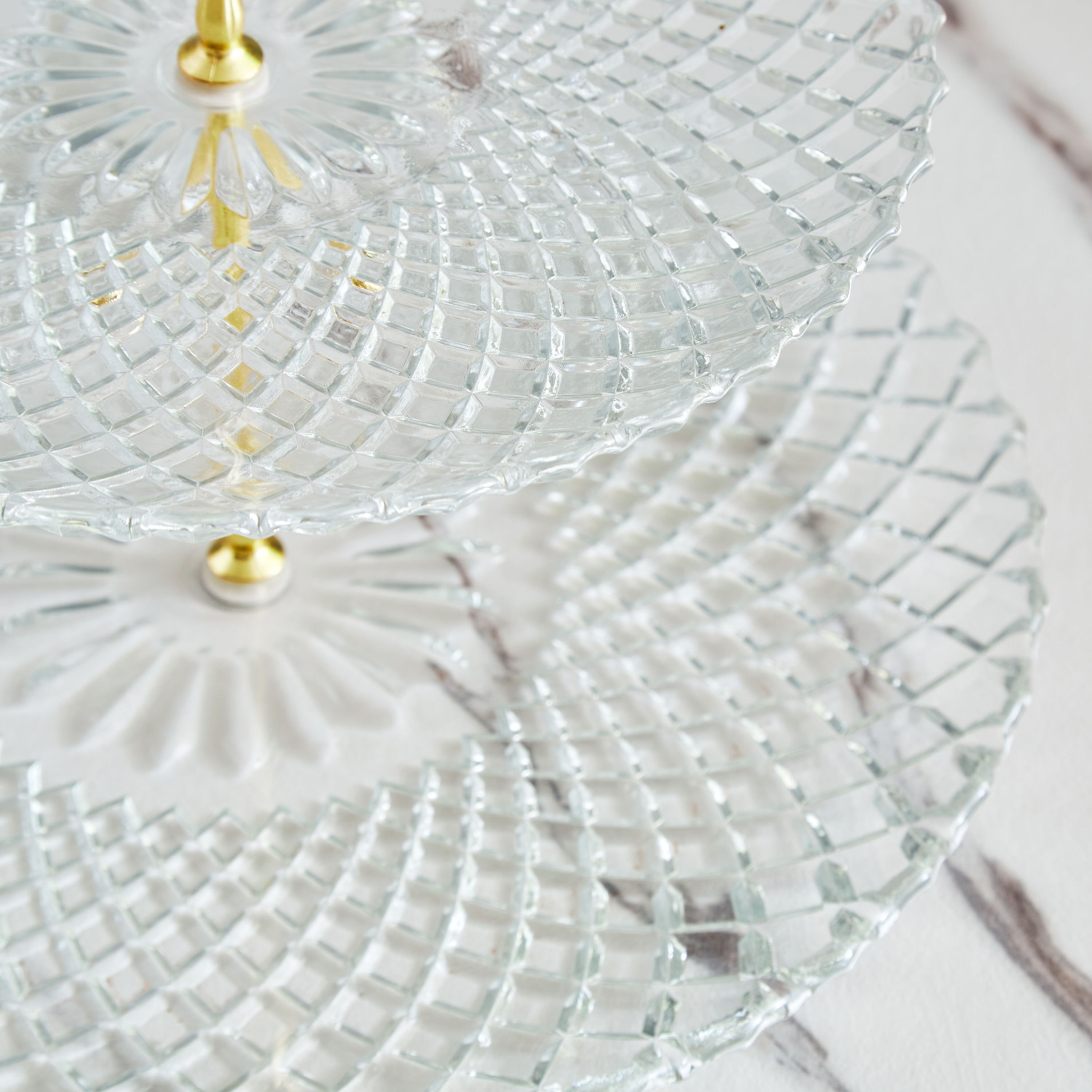 صينية تقديم زجاجية 3 طوابق من فيستيف - 20x30 سم-hbxdecorandfurnishings-tabletop-serveware-image-3