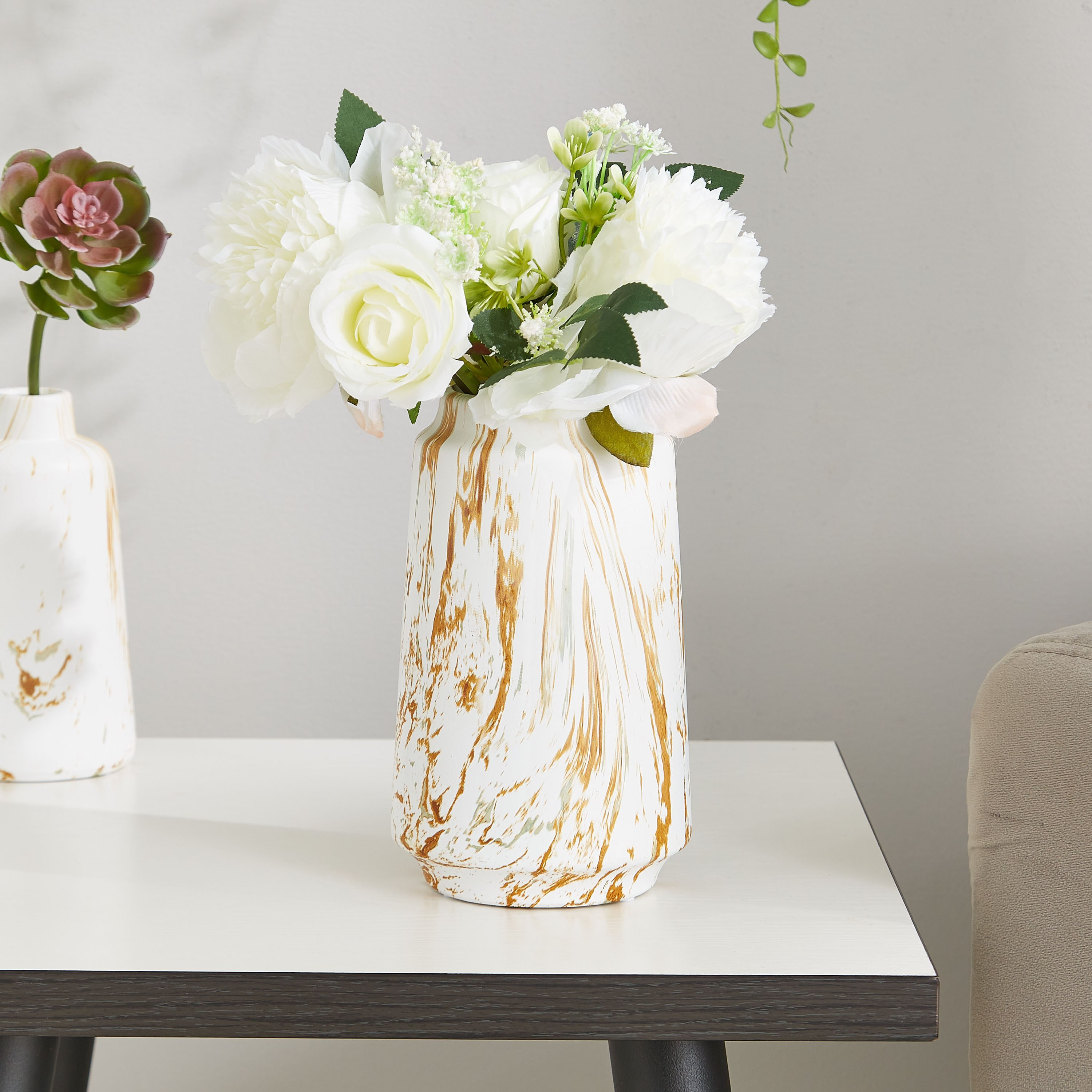 إصيص حديقة دولميت من إليت-hbxdecorandfurnishings-homeaccessories-artificialflowersandplants-image-1