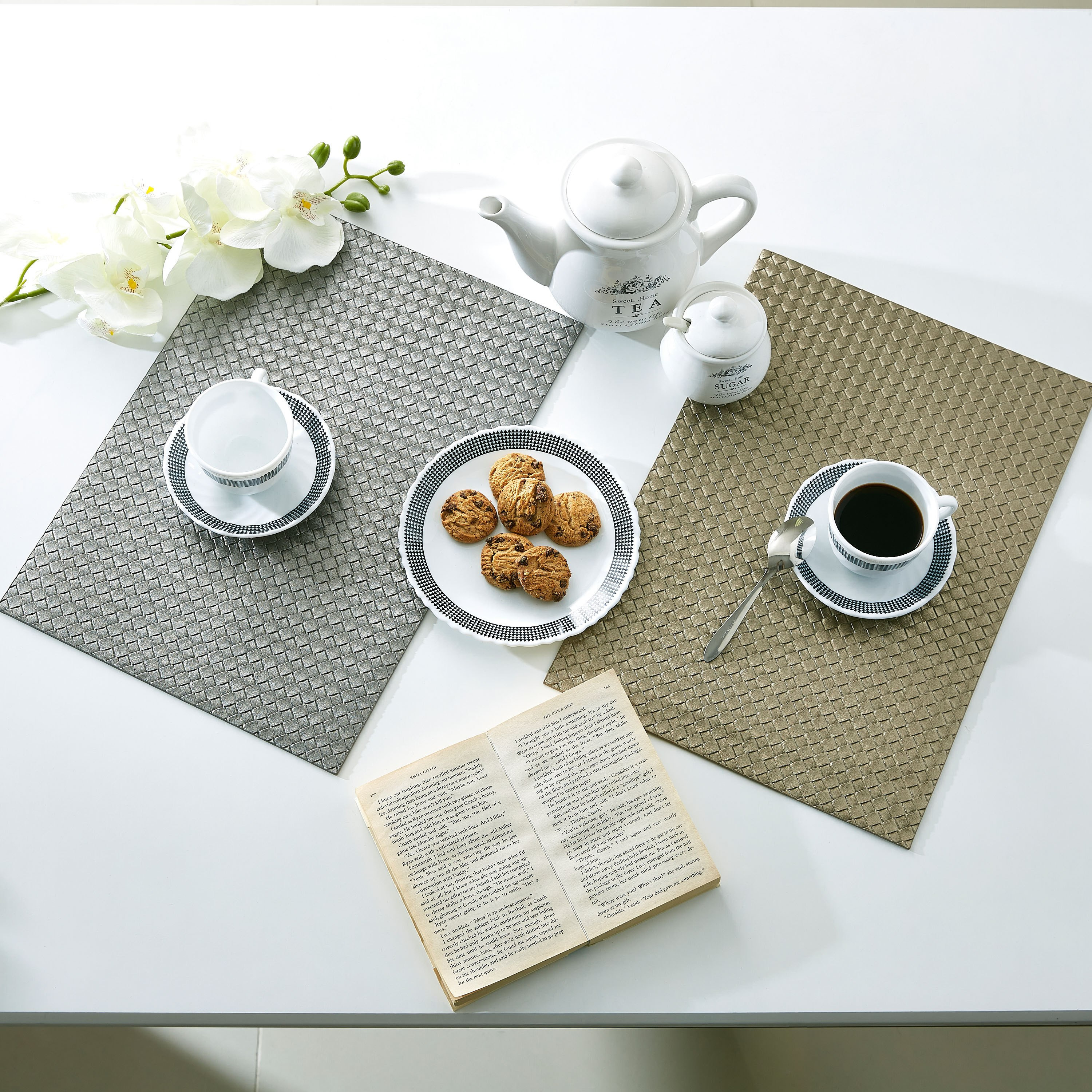 لبادة صحون بي في سي من ميلو-hbxdecorandfurnishings-homefurnishings-tablelinens-image-3