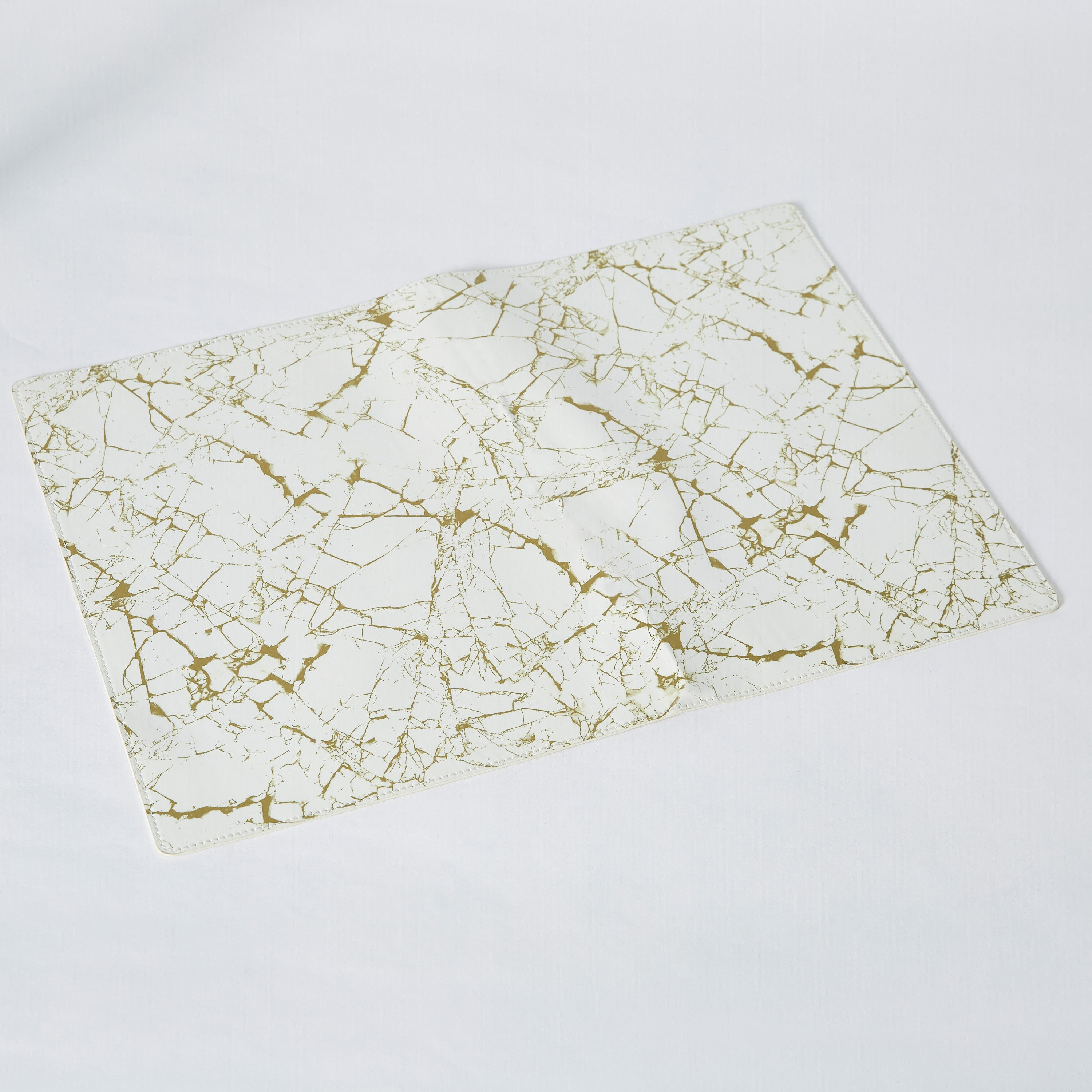 لبادة صحون بي في سي من ليام - 32x45 سم-hbxdecorandfurnishings-homefurnishings-tablelinens-image-4