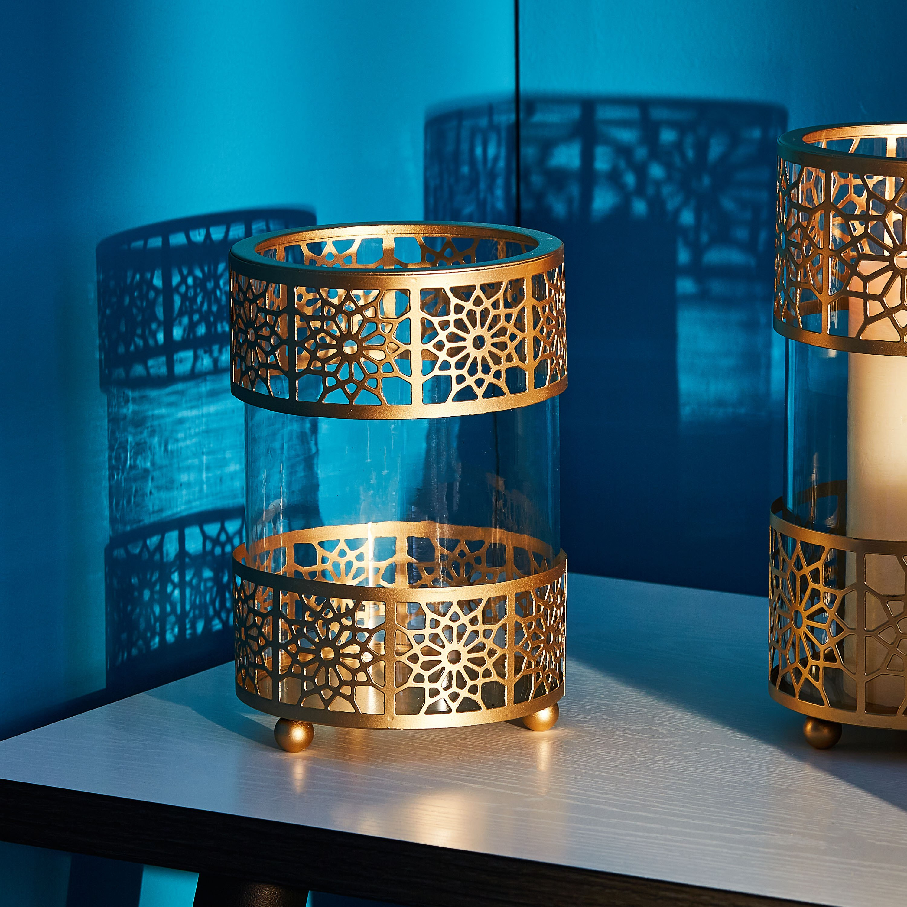 حامل شموع مزخرف ألور من مشربية-hbxlivingroom-decorandaccessories-candleholders-image-1