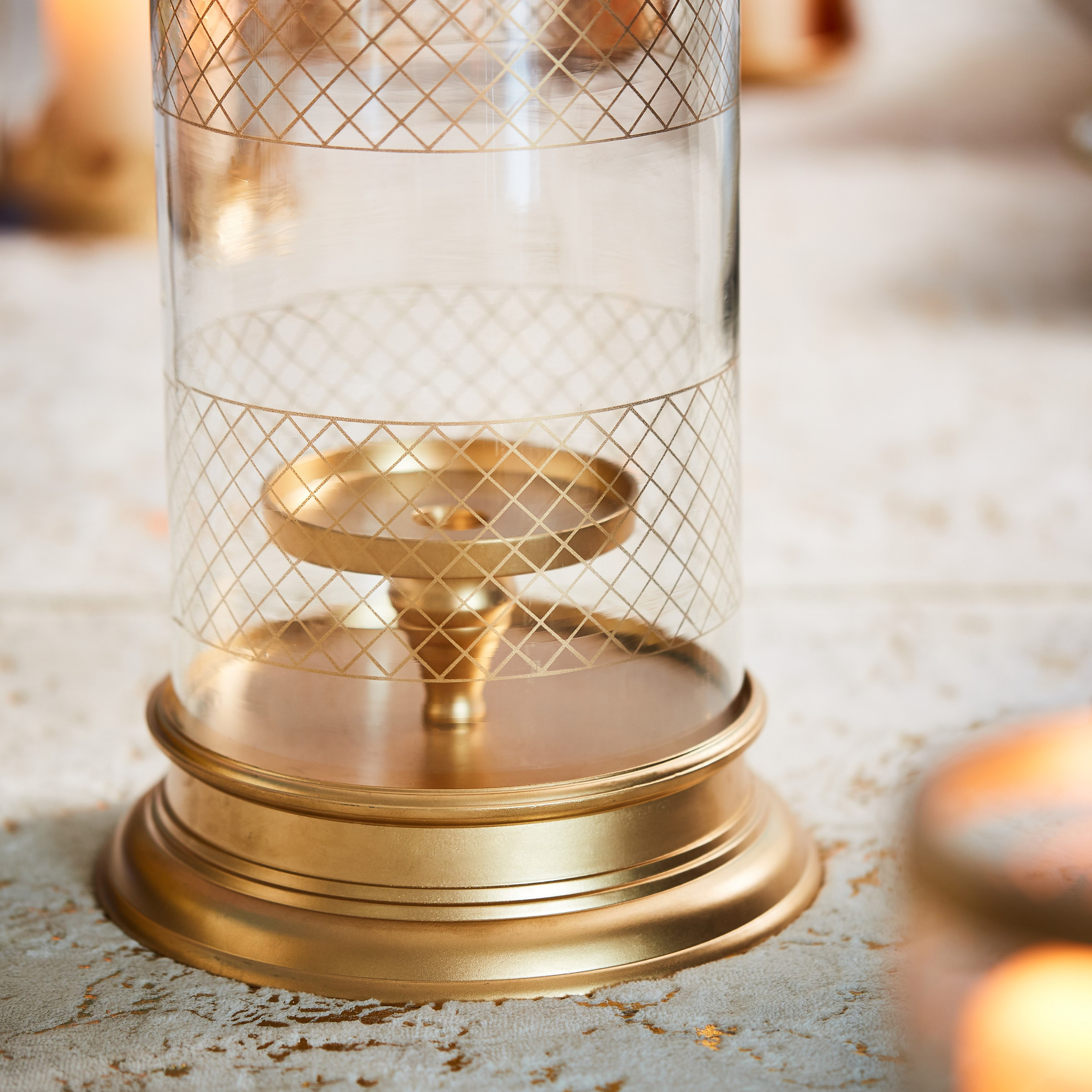 حامل شموع زجاجي من ألور-hbxlivingroom-decorandaccessories-candleholders-image-3