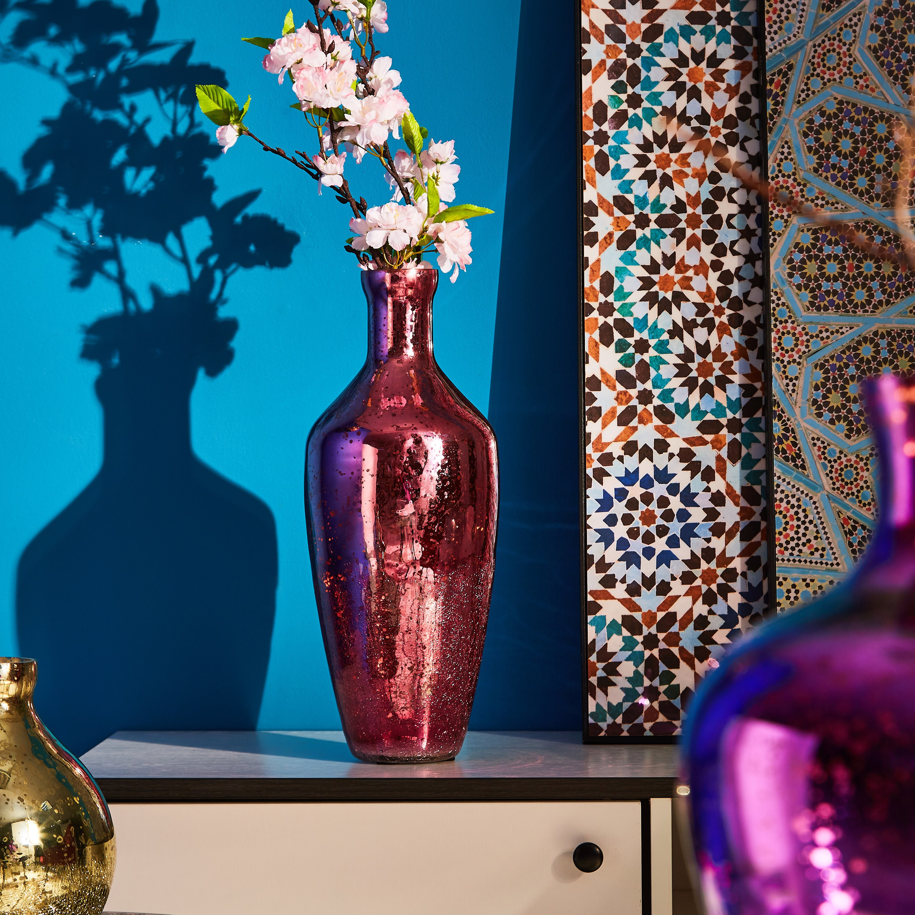 مزهرية زجاجية بتصميم قارورة من أهانا-hbxbedroom-decorandaccessories-vases-image-1