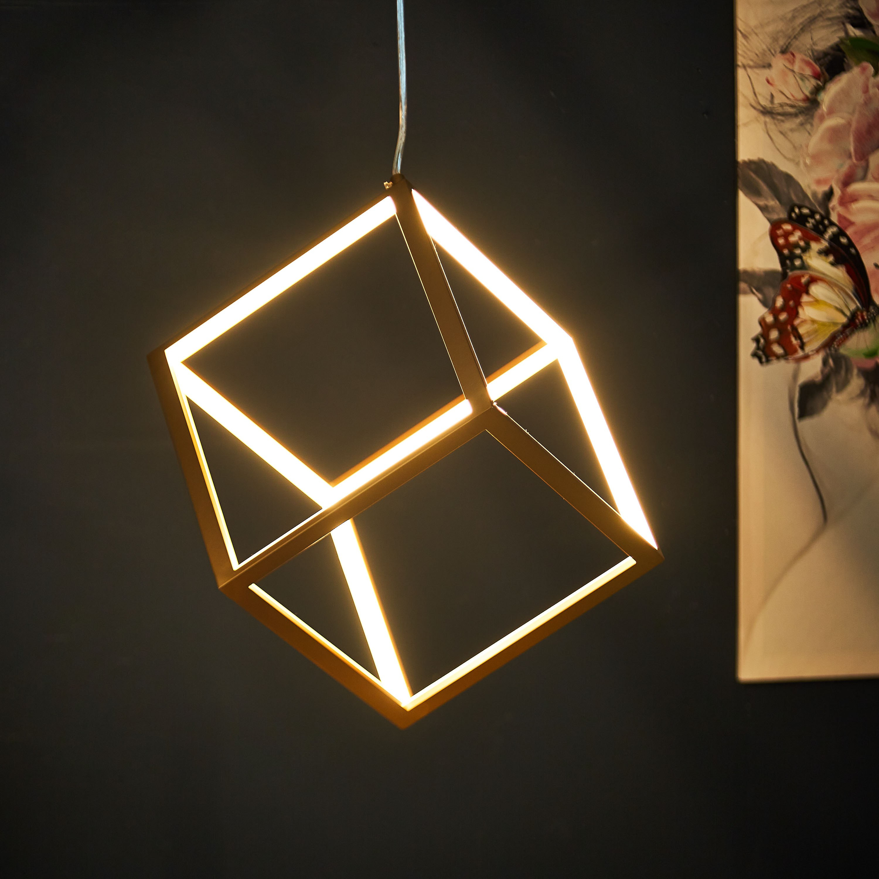 مصباح سقف إل إي دي ذهبي مودرن بتصميم مكعب هندسي من ماتيو - 25x25 سم-hbxhomeware-hbxdecorandfurnishings-image-1