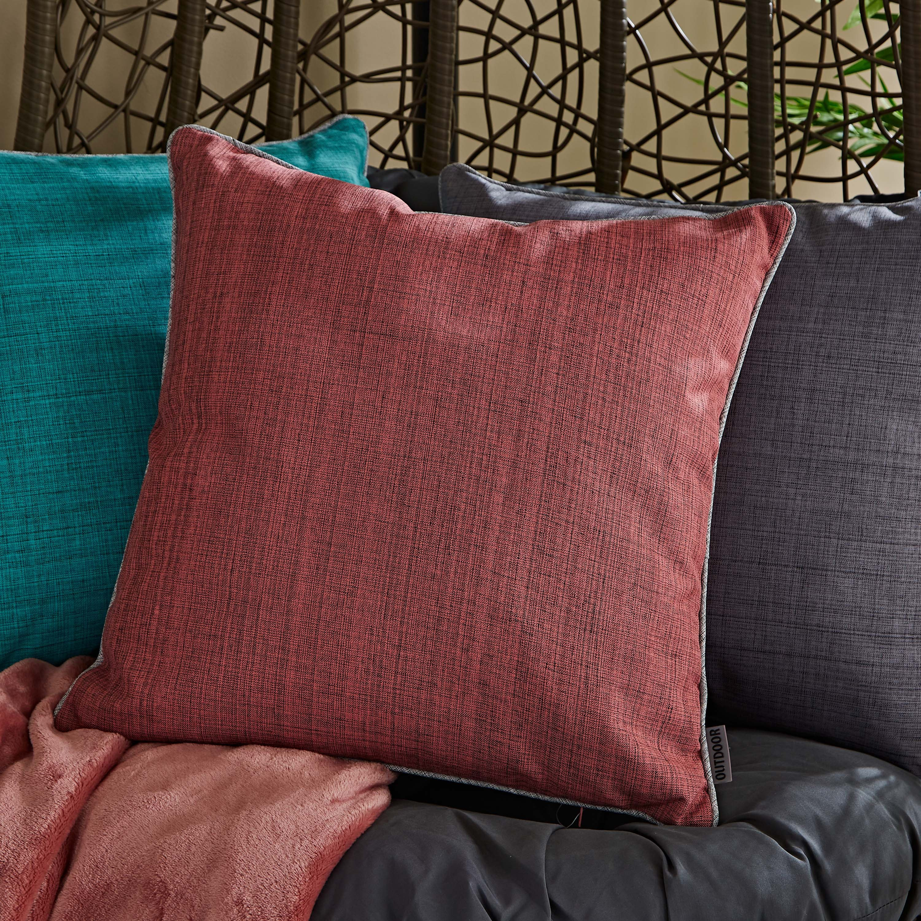وسادة محشوة سادة - 45x45 سم - ألين-hbxlivingroom-furnishings-cushionsandcovers-filledcushions-image-1