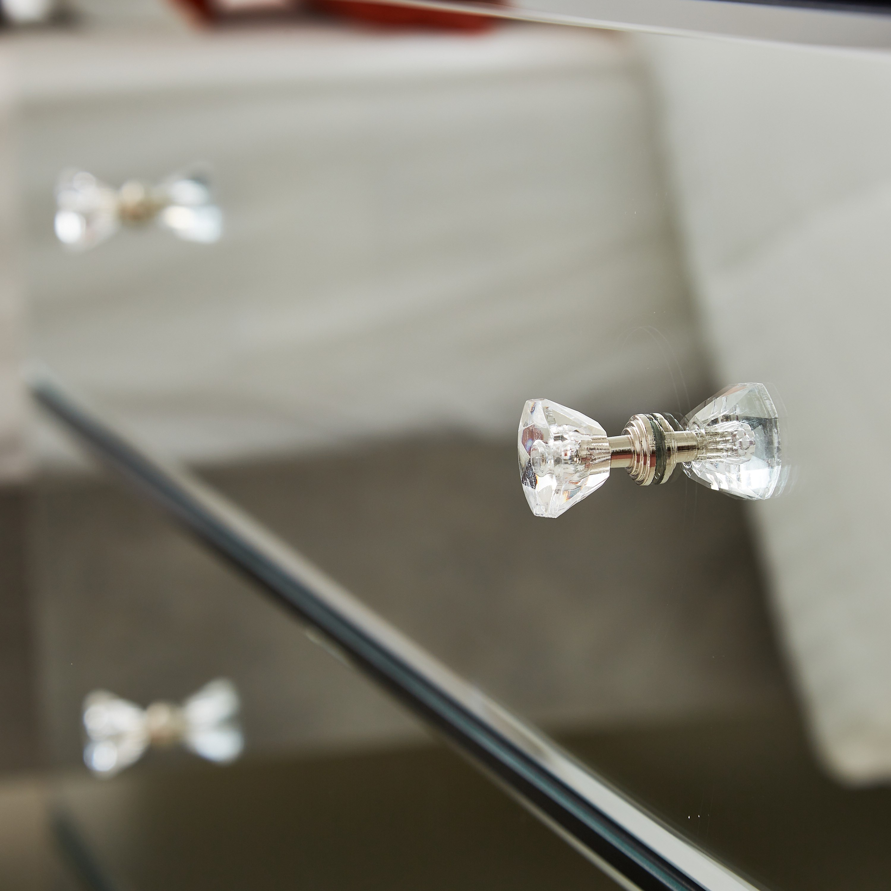 وحدة تخزين 5 أدراج بسطح مرآة - تايلور إيفا من موڤو-hbxfurniture-dressersandchests-chestofdrawers-image-5