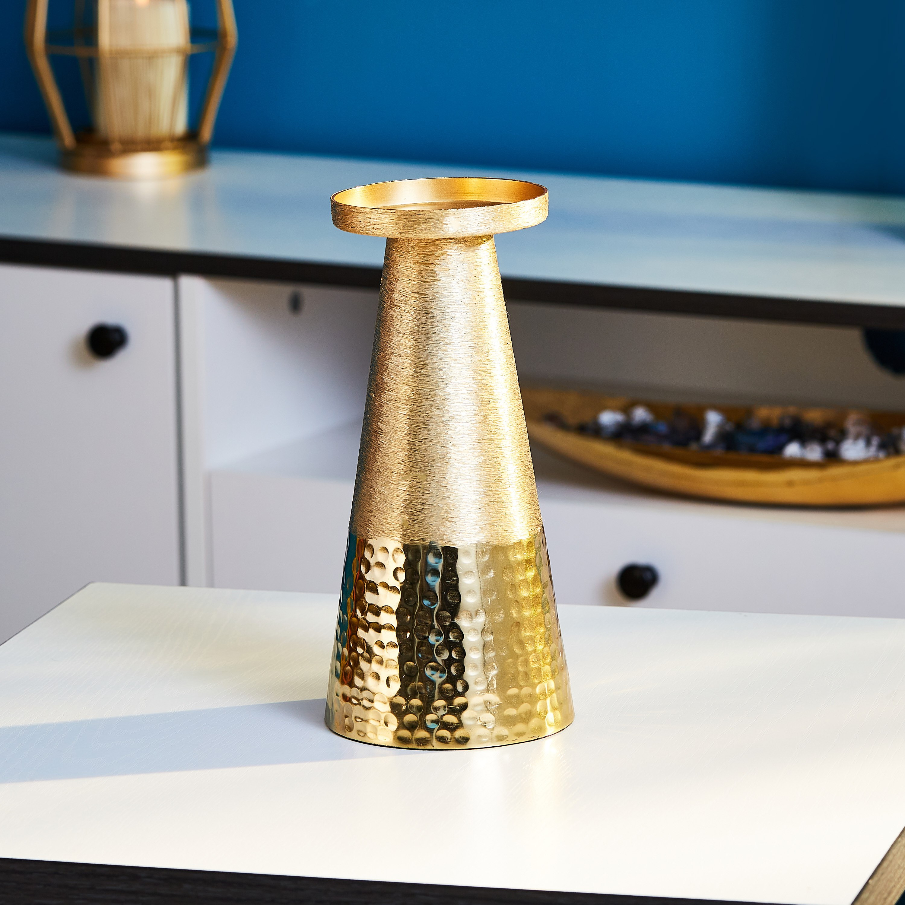 حامل شموع عمود معدني مطلي بالمينا من إنايا - 23 سم-hbxlivingroom-decorandaccessories-candleholders-image-1