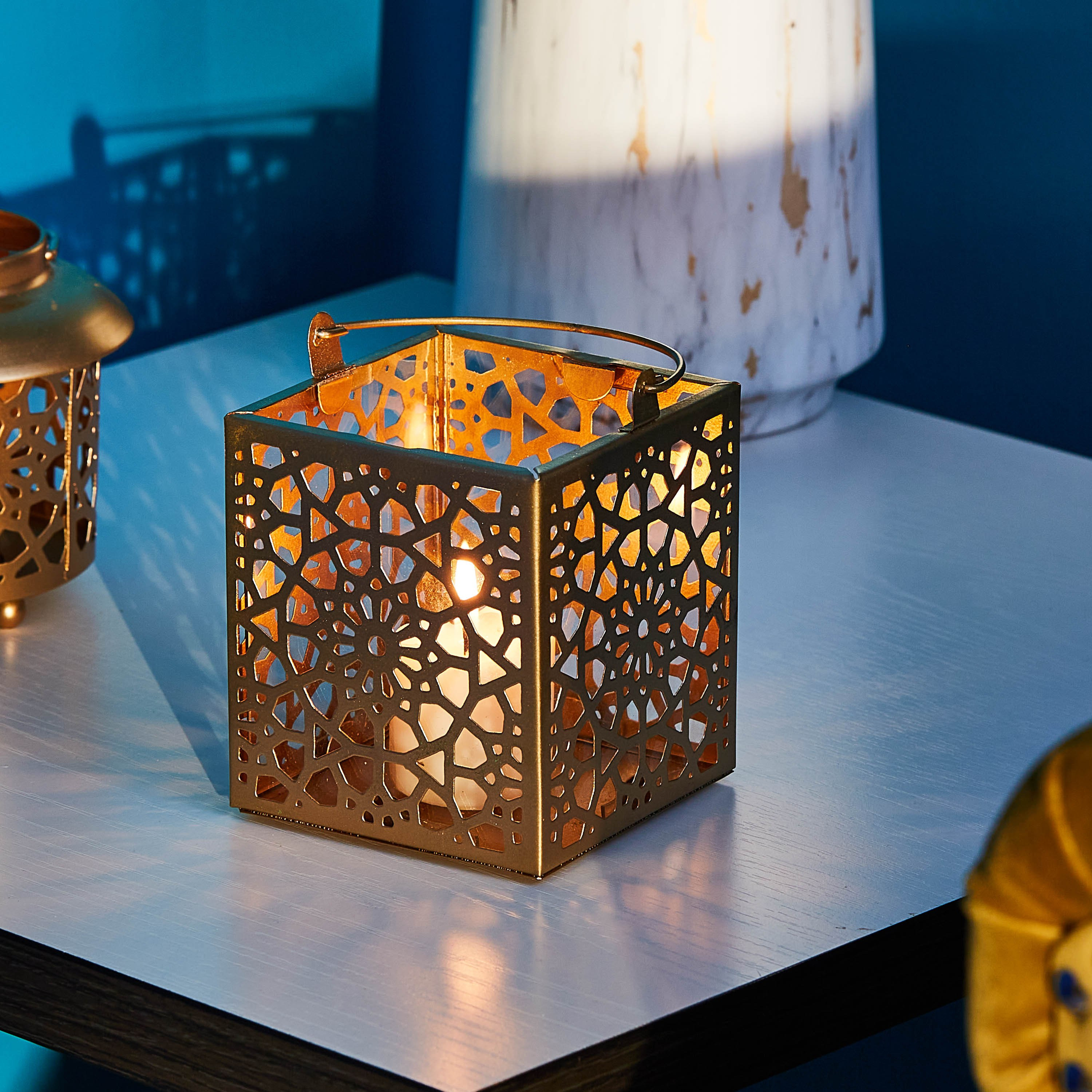 حامل شموع مربع معدني مشربية من كاي-hbxlivingroom-decorandaccessories-candleholders-image-2