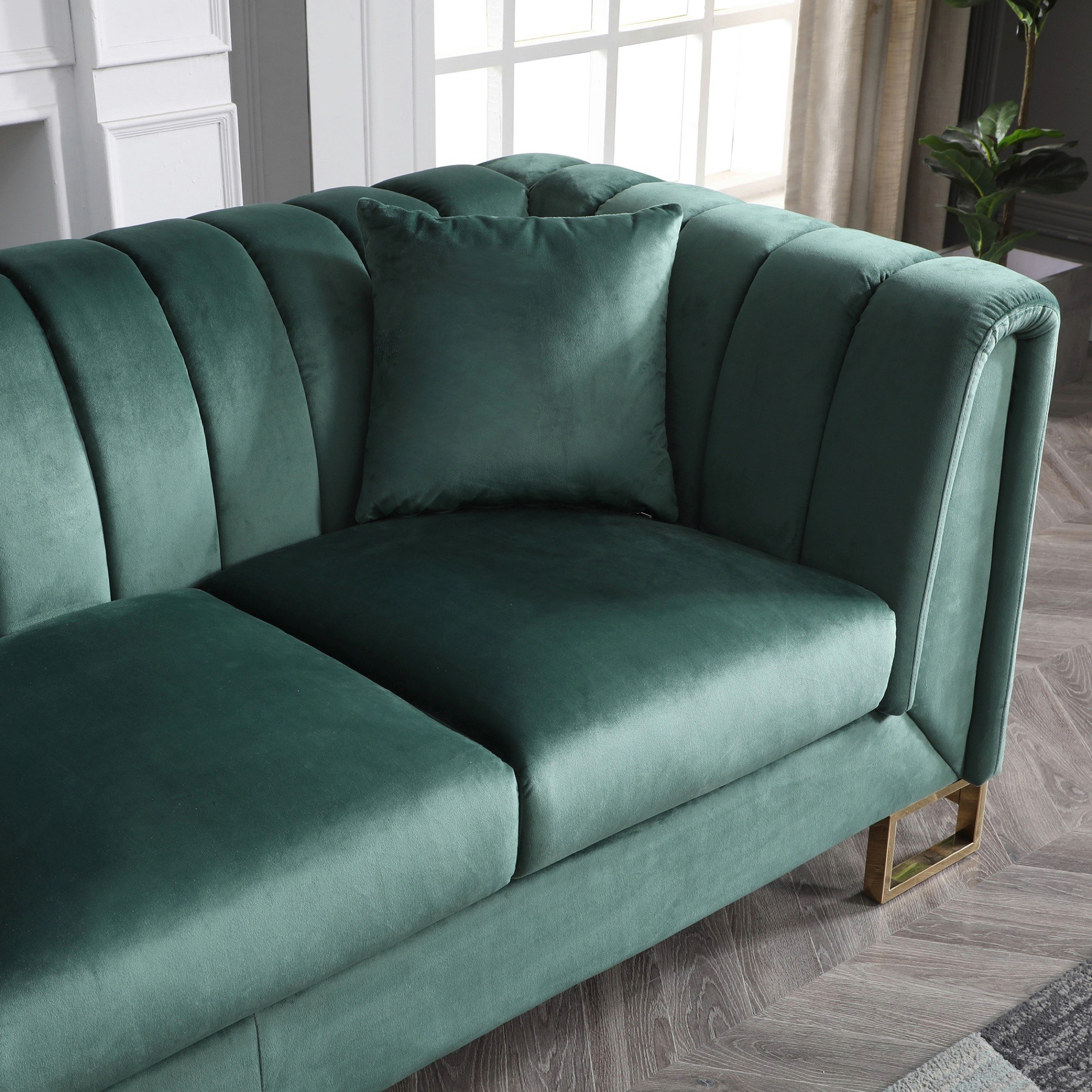كنبة مخمليّة 3 مقاعد من آندس-hbxlivingroom-sofasandarmchairs-sofas-image-6