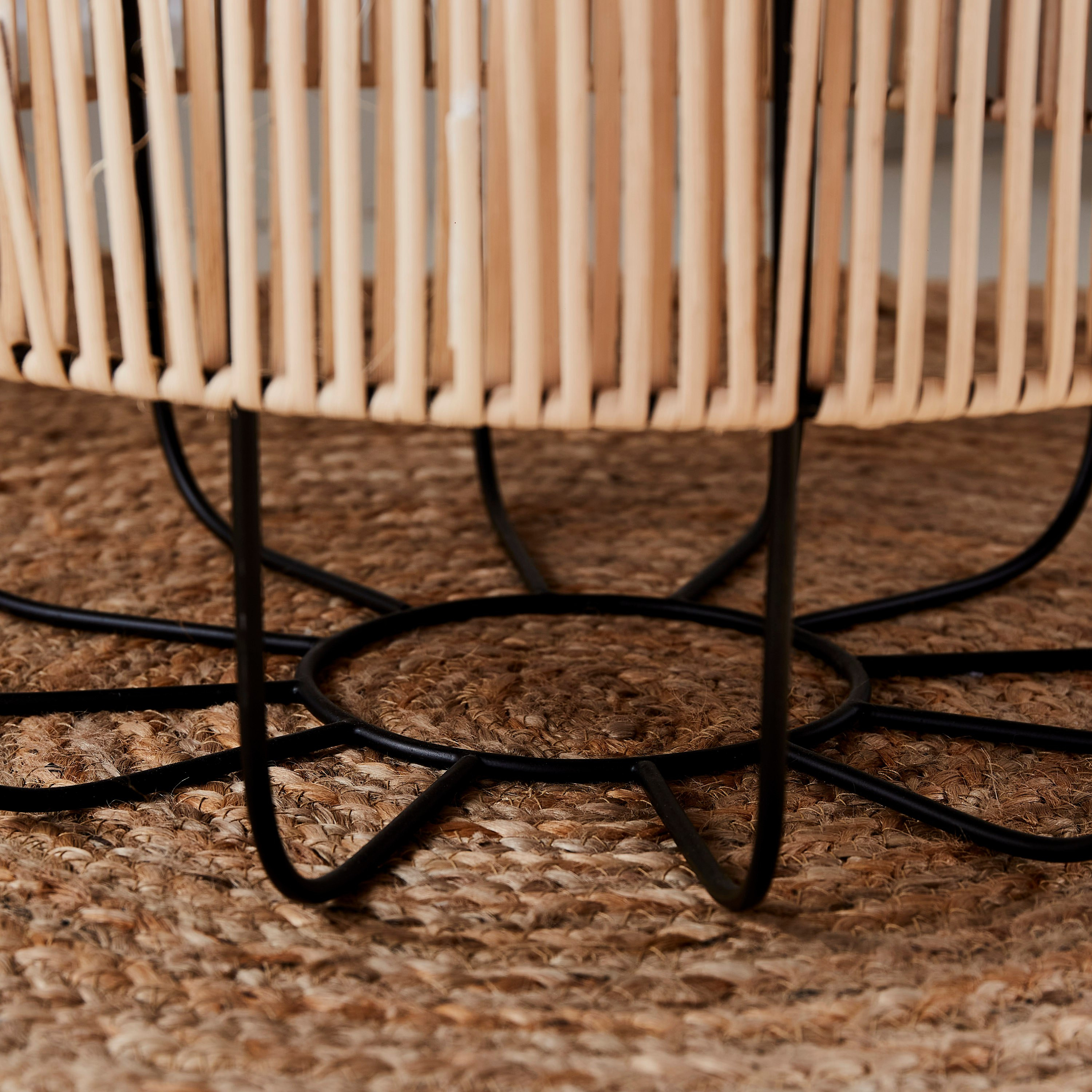 طاولة جانبيّة مستديرة من كريج-hbxfurniture-livingroom-endtables-image-3