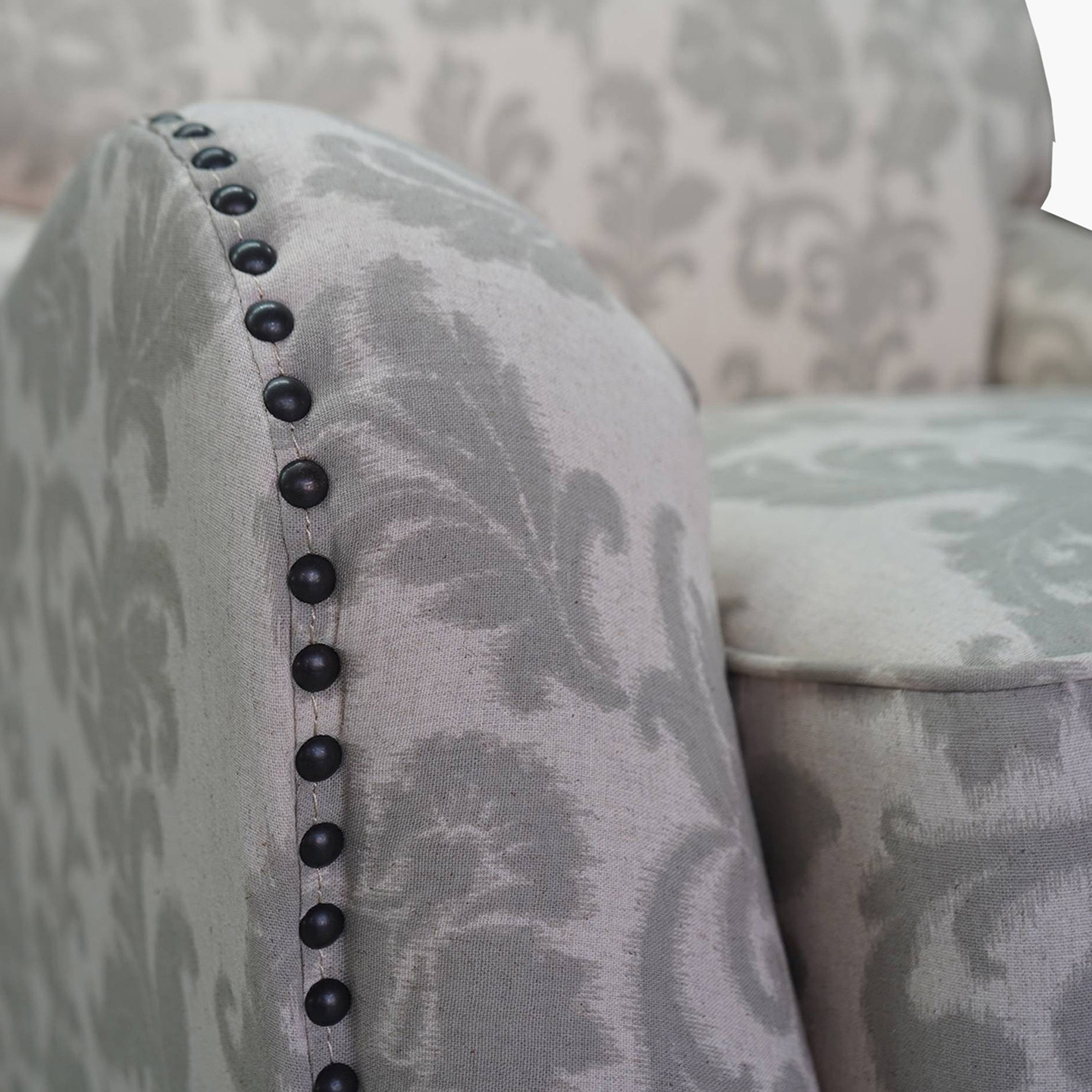 كرسي قماشي من جراسييلا-hbxlivingroom-sofasandarmchairs-sofas-image-5