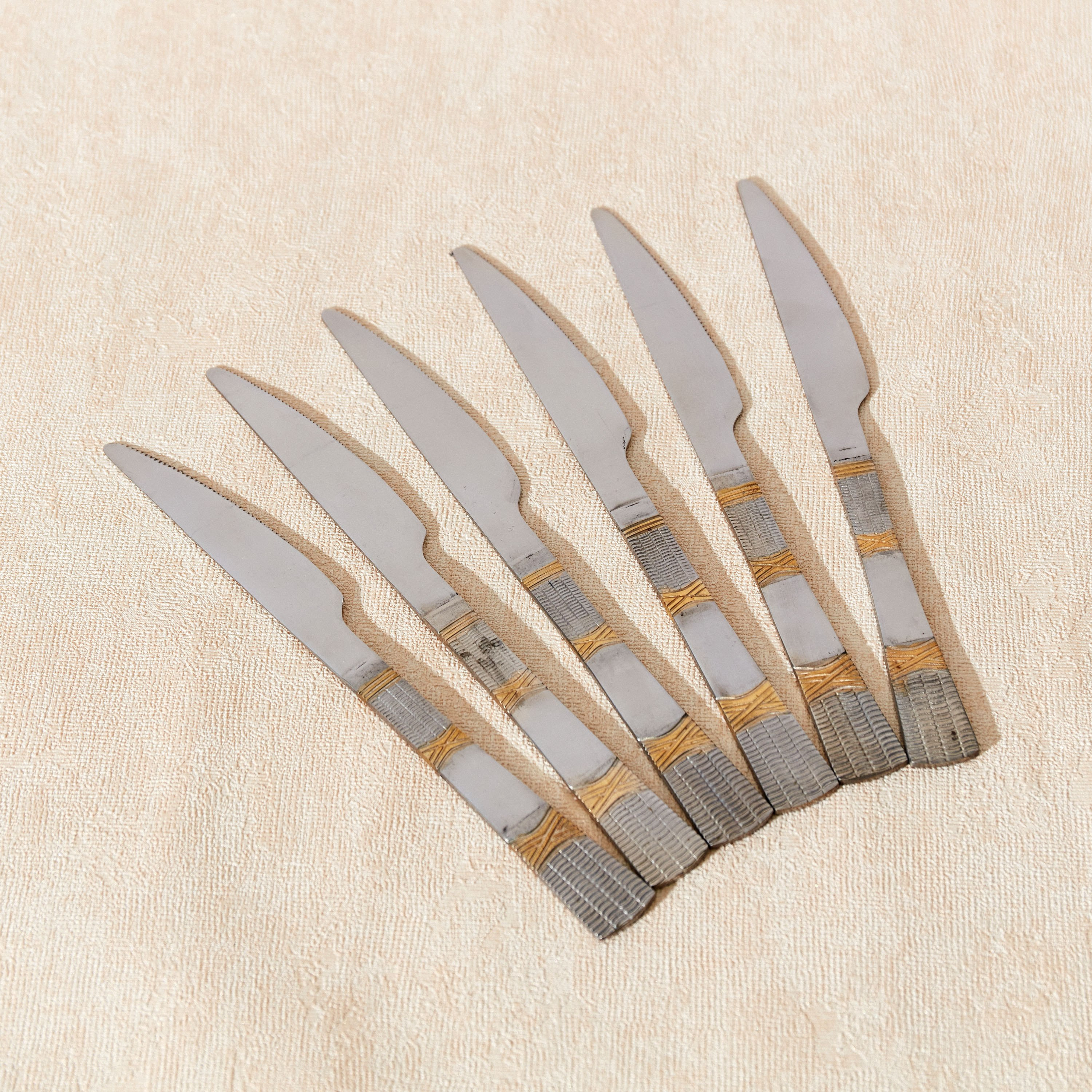 طقم أدوات مائدة مع حامل من فيستيف - 24 قطعة-hbxhomeware-hbxkitchen-image-3