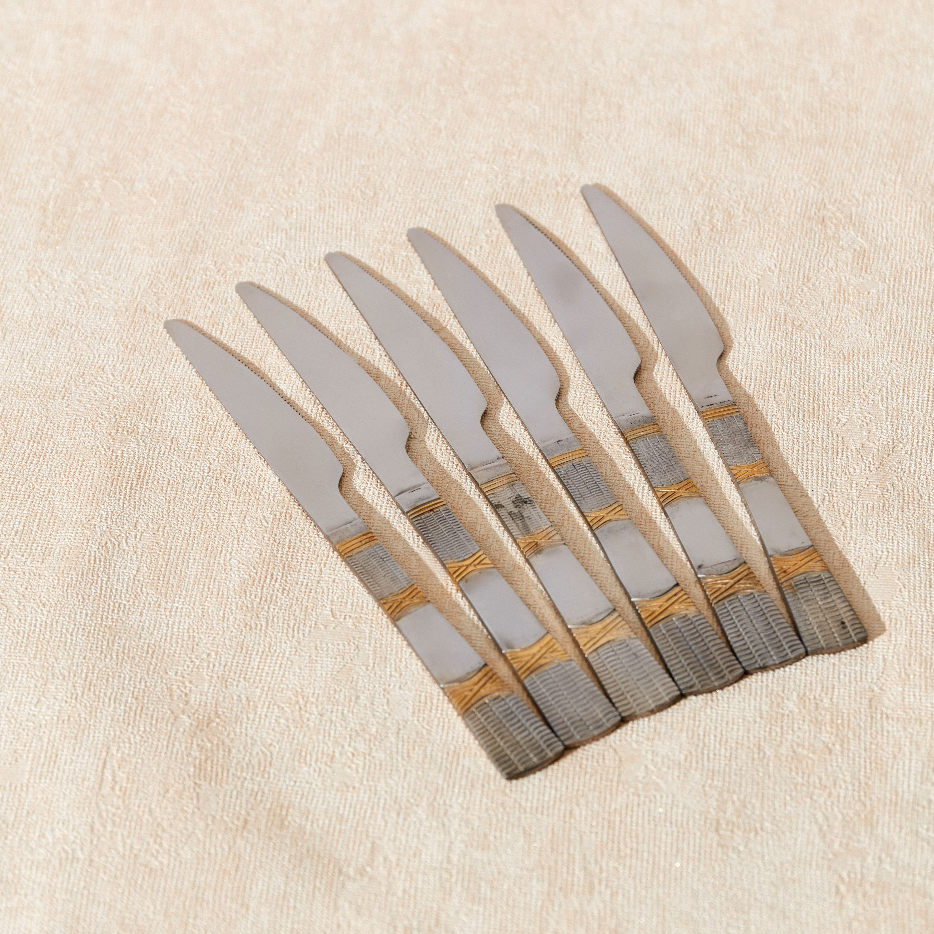 طقم أدوات مائدة مع حامل من فيستيف - 24 قطعة-hbxhomeware-hbxkitchen-image-5