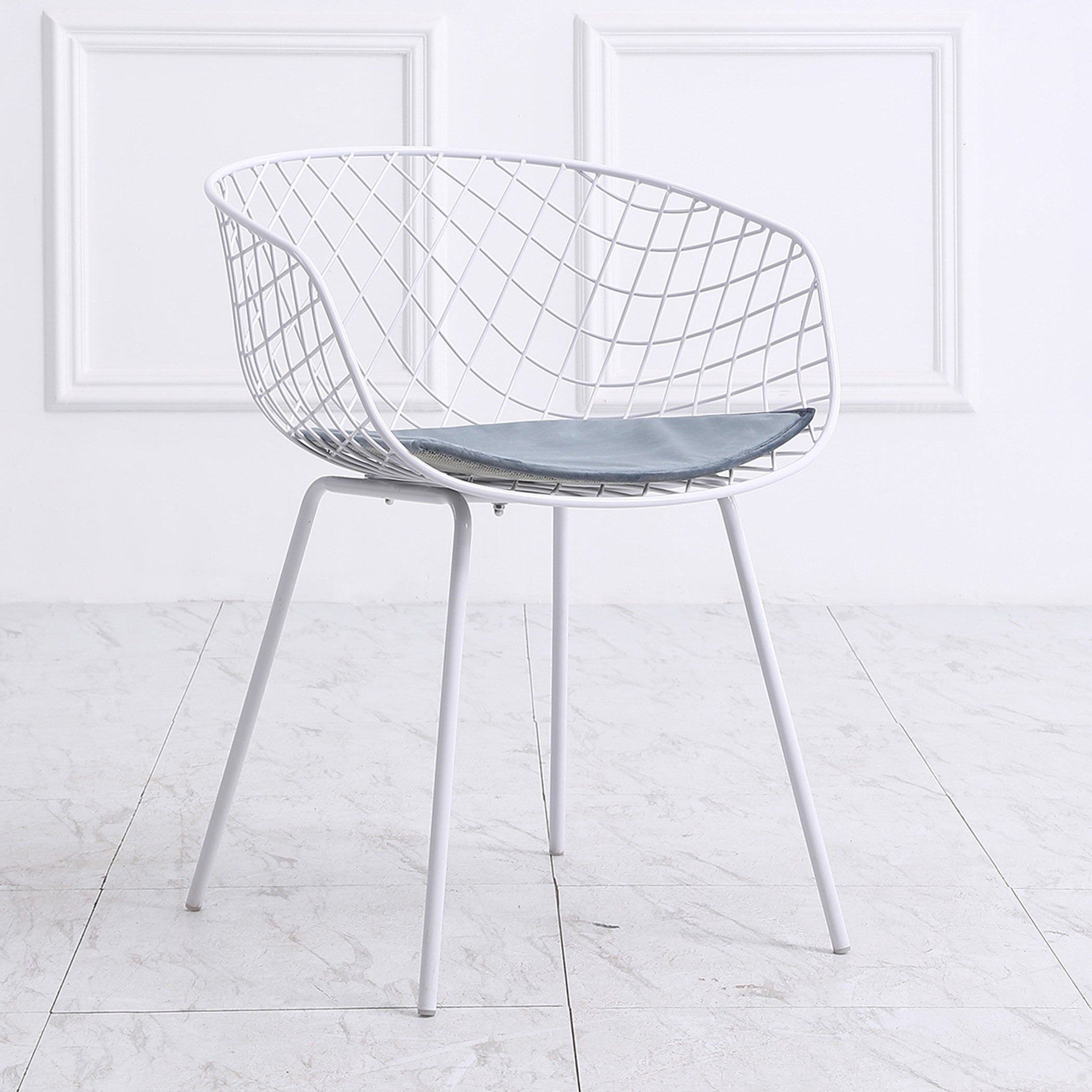 كرسي سفرة بوسادة من كوين-hbxdiningroom-diningchairs-image-1