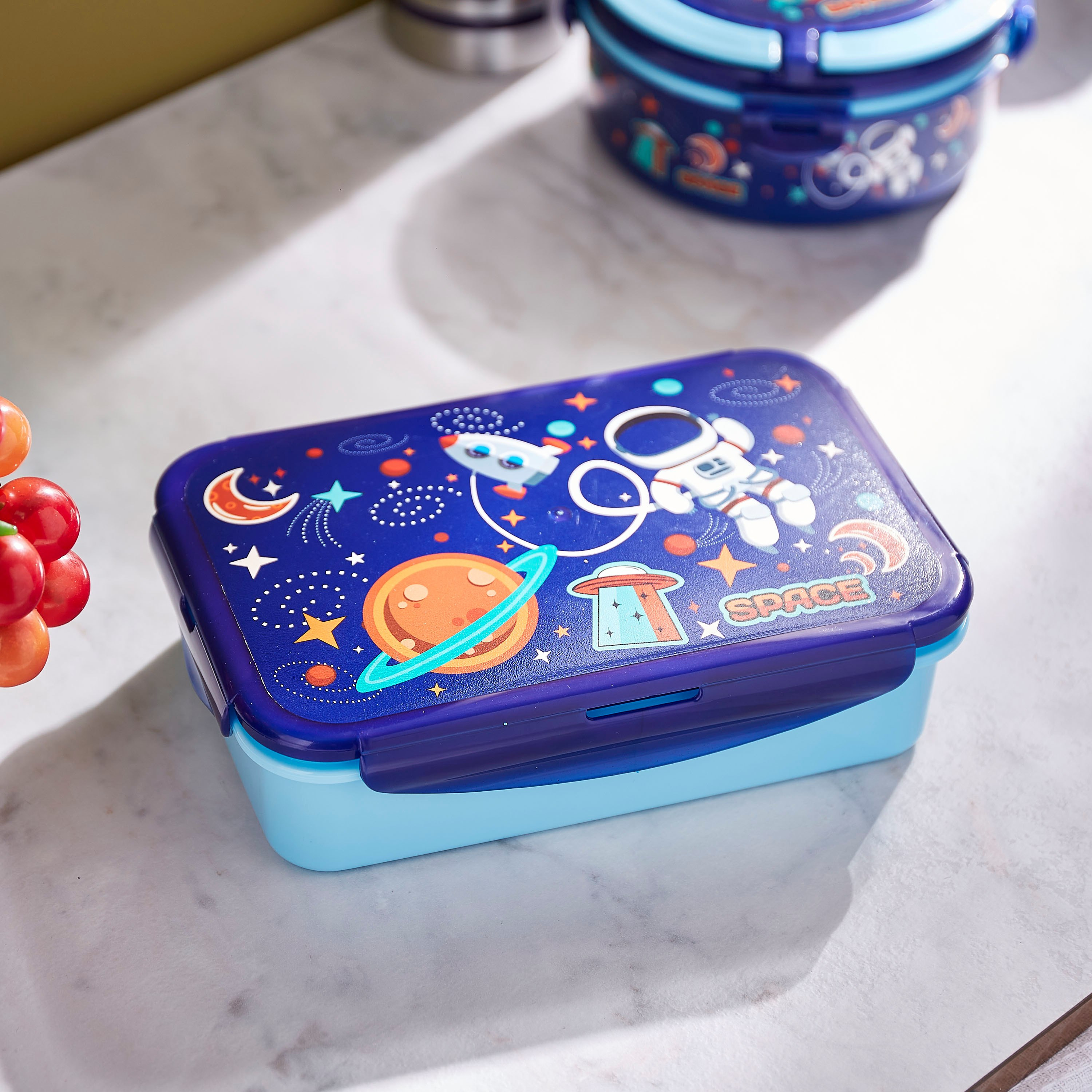 طقم صندوق غداء 4 قطع من جالاكسي - 950 مل-hbxhomeware-hbxkidsandyouth-image-1
