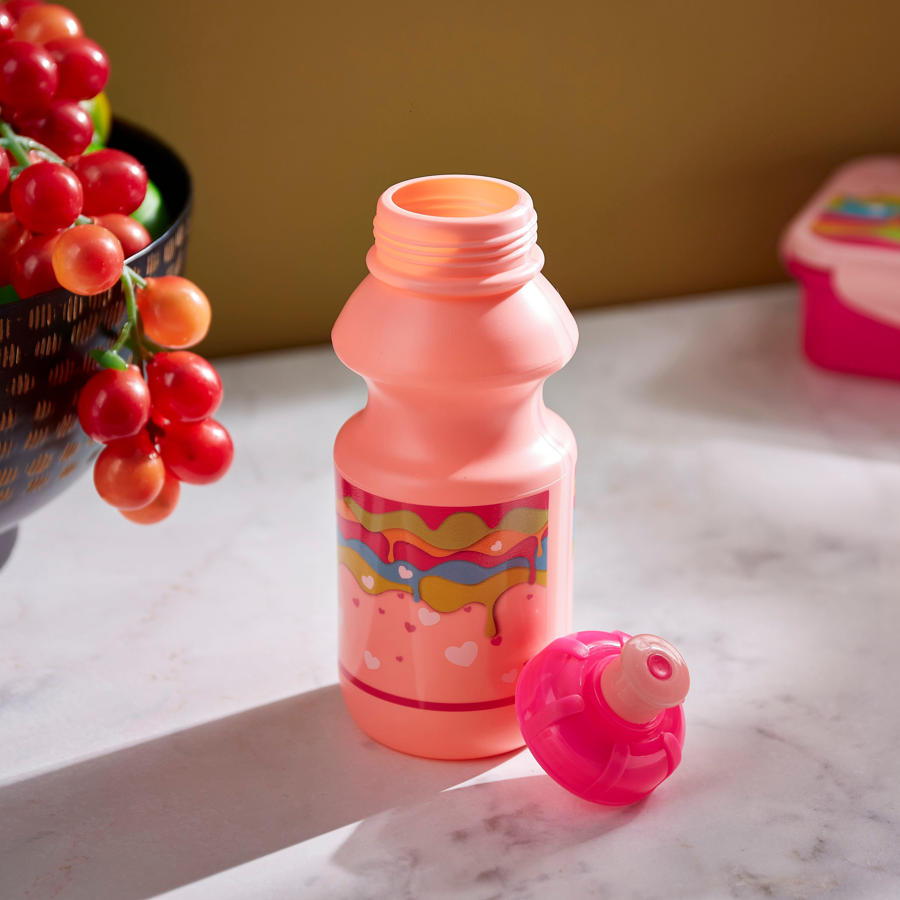 قارورة رياضية مقاومة للتسرب من هارت جارلاند- 425 مل-hbxhomeware-hbxkidsandyouth-image-2