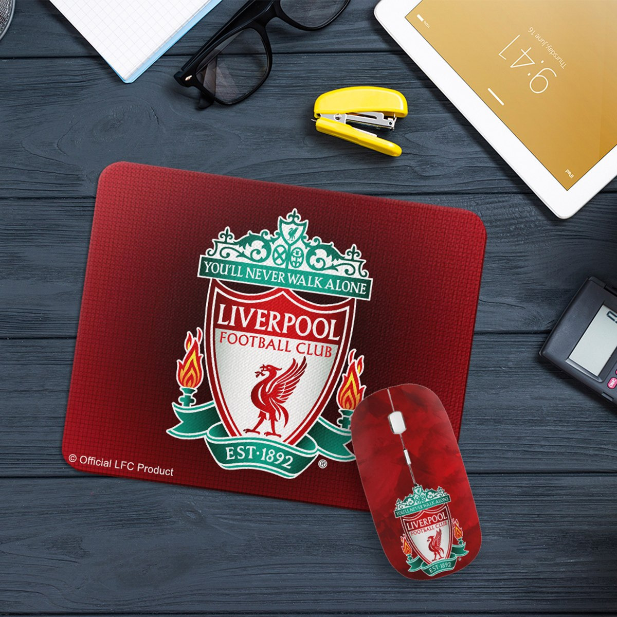 طقم لوحة ماوس نادي ليفربول وماوس لاسلكي 2.4 جيجا هرتز من تريندي-hbxhomeware-hbxkidsandyouth-image-1