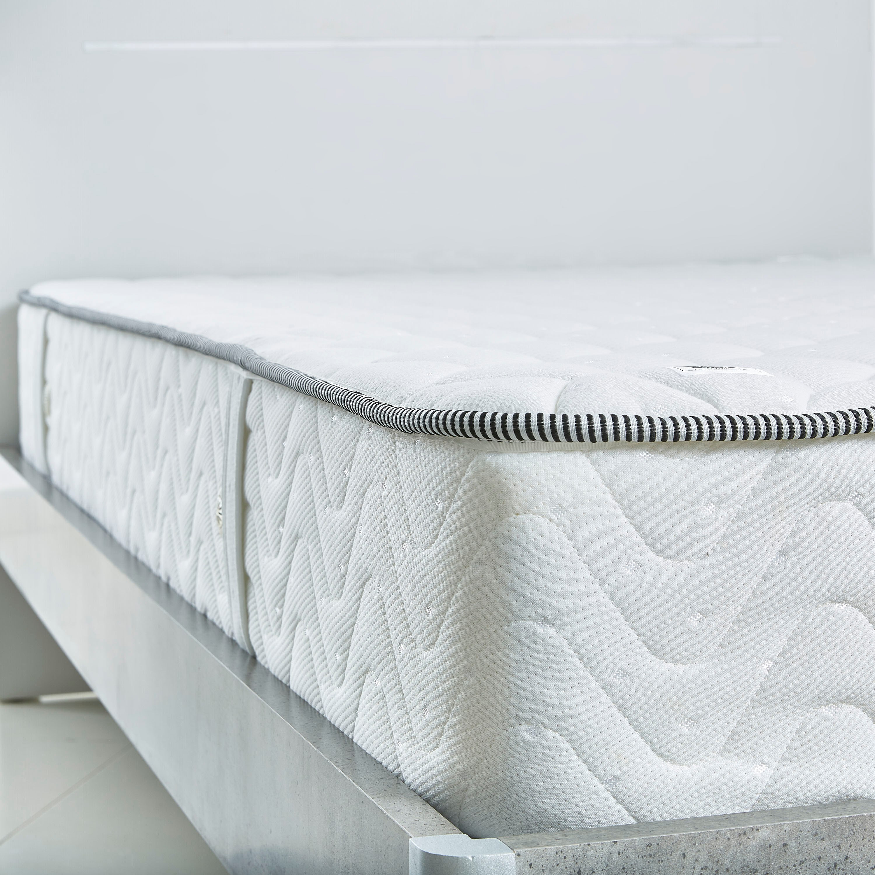 مرتبة بحجم مزدوج ونوابض جيبيّة من آي سوبريم - 120x200x25 سم-hbxfurniture-mattresses-twin-image-6