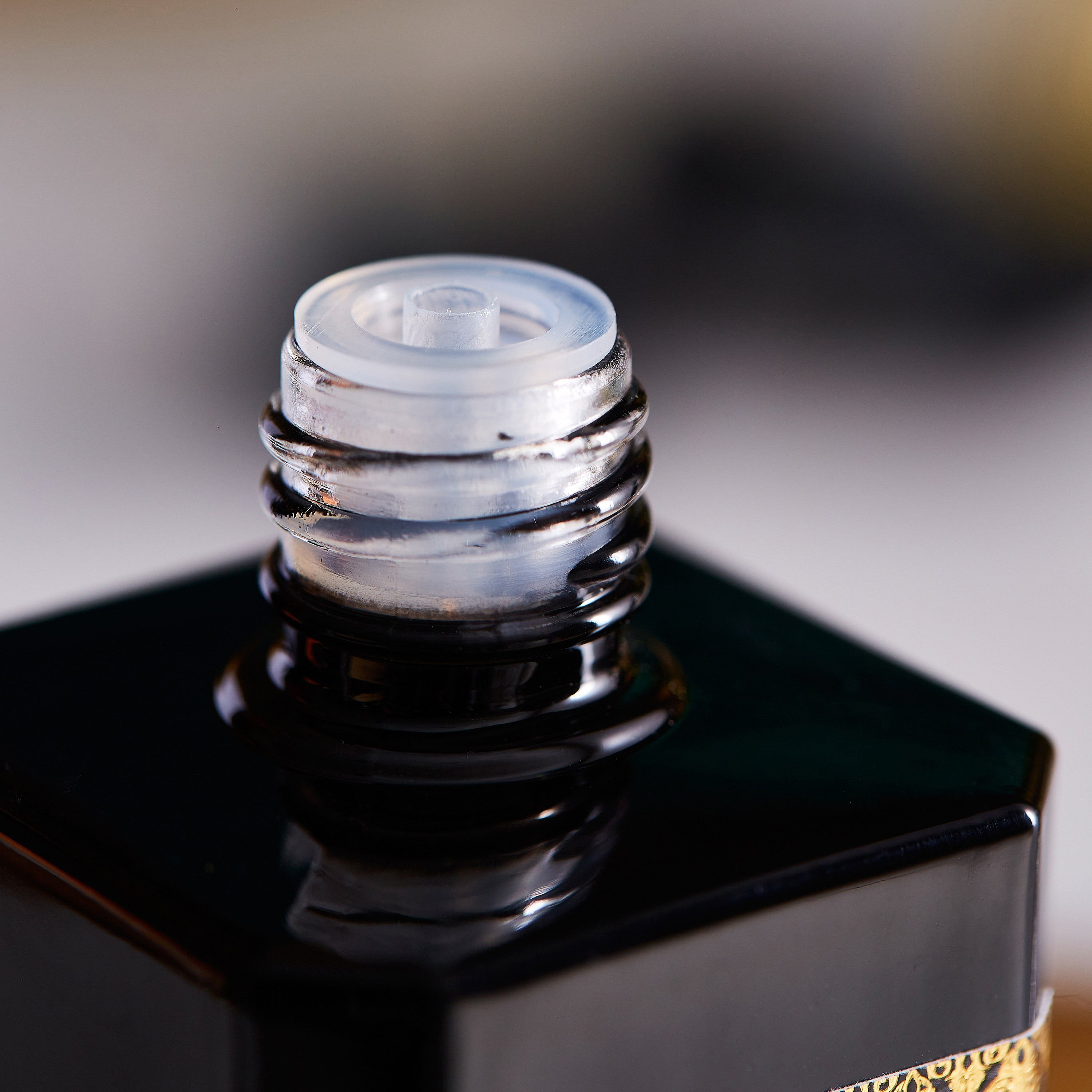 زيت عطري 50 مل عود ورد عنبر من رابيا - 4x4x8 سم-PROMO_HB_AE_B1G1_250925-image-4