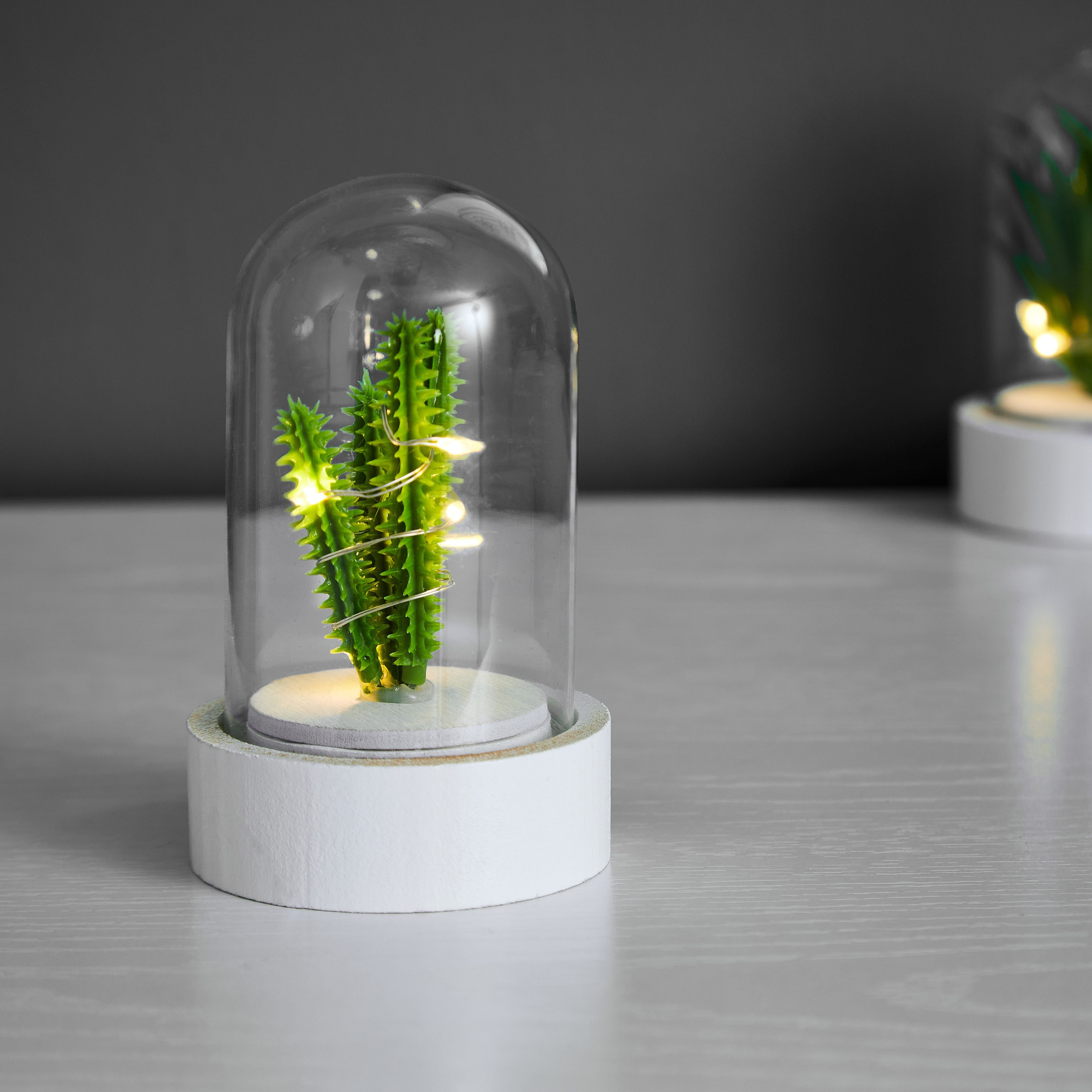 قارورة زجاجية بـ 5 مصابيح إل إي دي ونبات اصطناعي من أورلا - 9 سم-hbxdiningroom-lighting-decorativesandstringlights-image-2