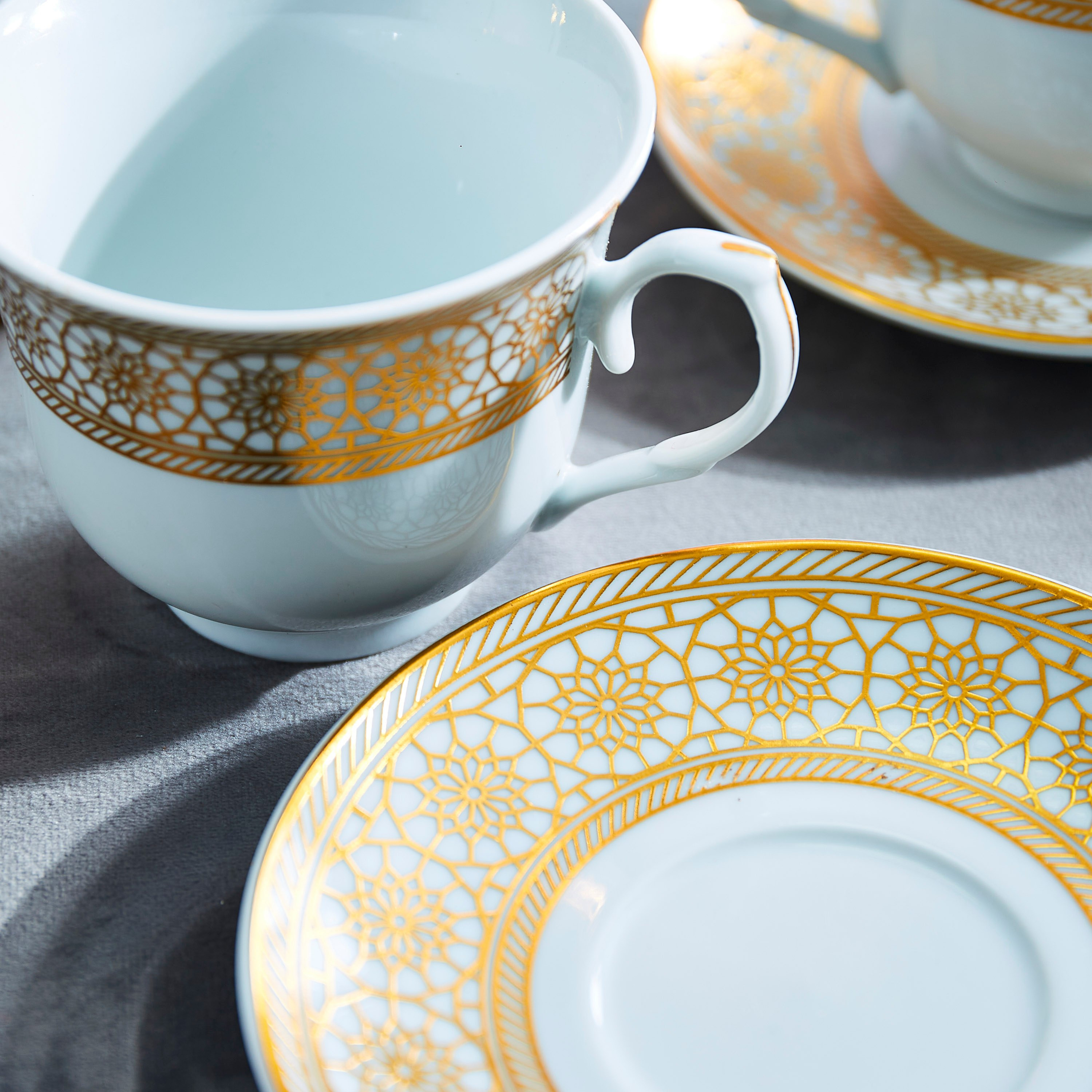 طقم صحون وفناجين 13 قطعة بحامل من مشربية-hbxhomeware-hbxkitchen-image-4