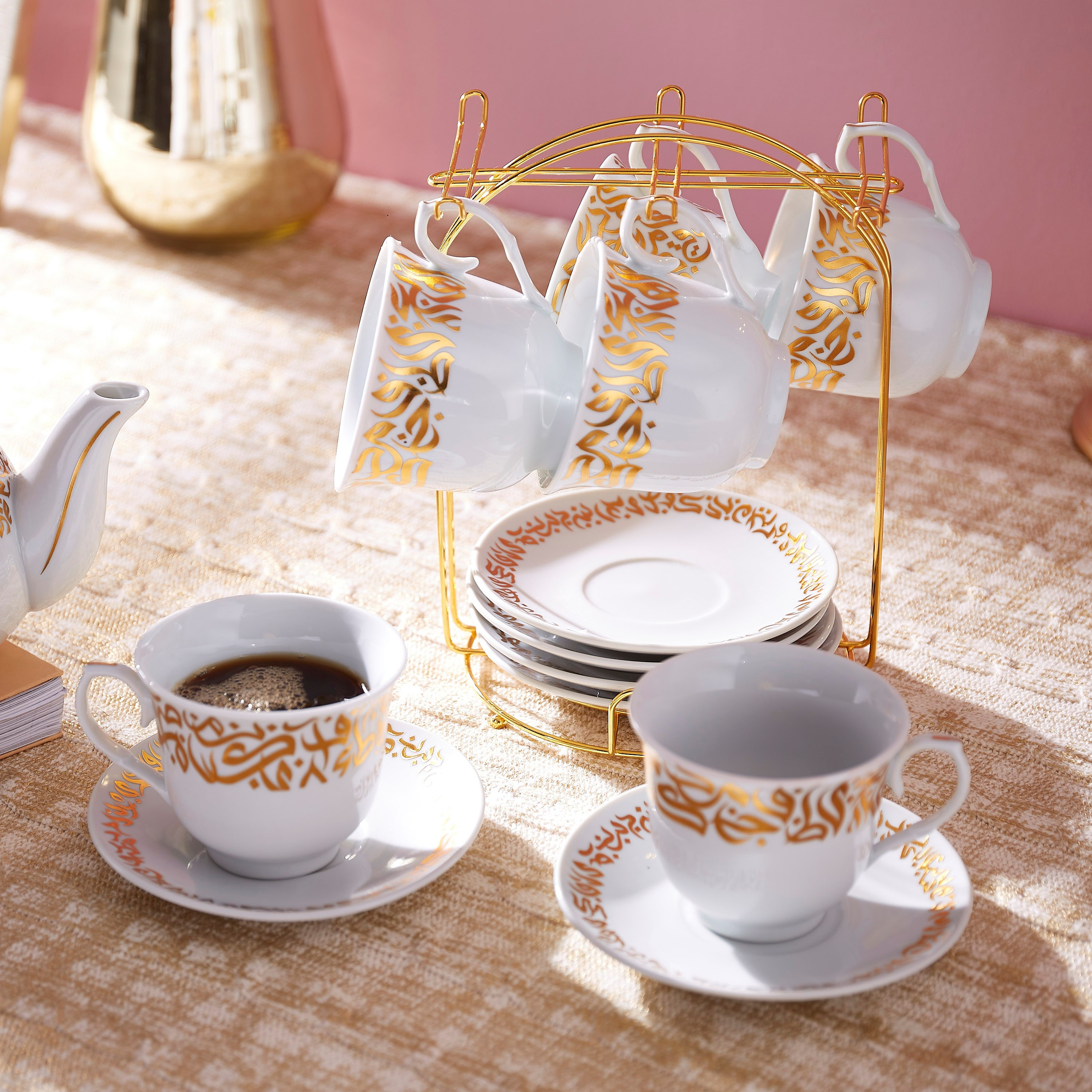 طقم فناجين وأطباق وحامل بطبعات كاليجرافي- من 13 قطعة-hbxhomeware-hbxkitchen-image-1
