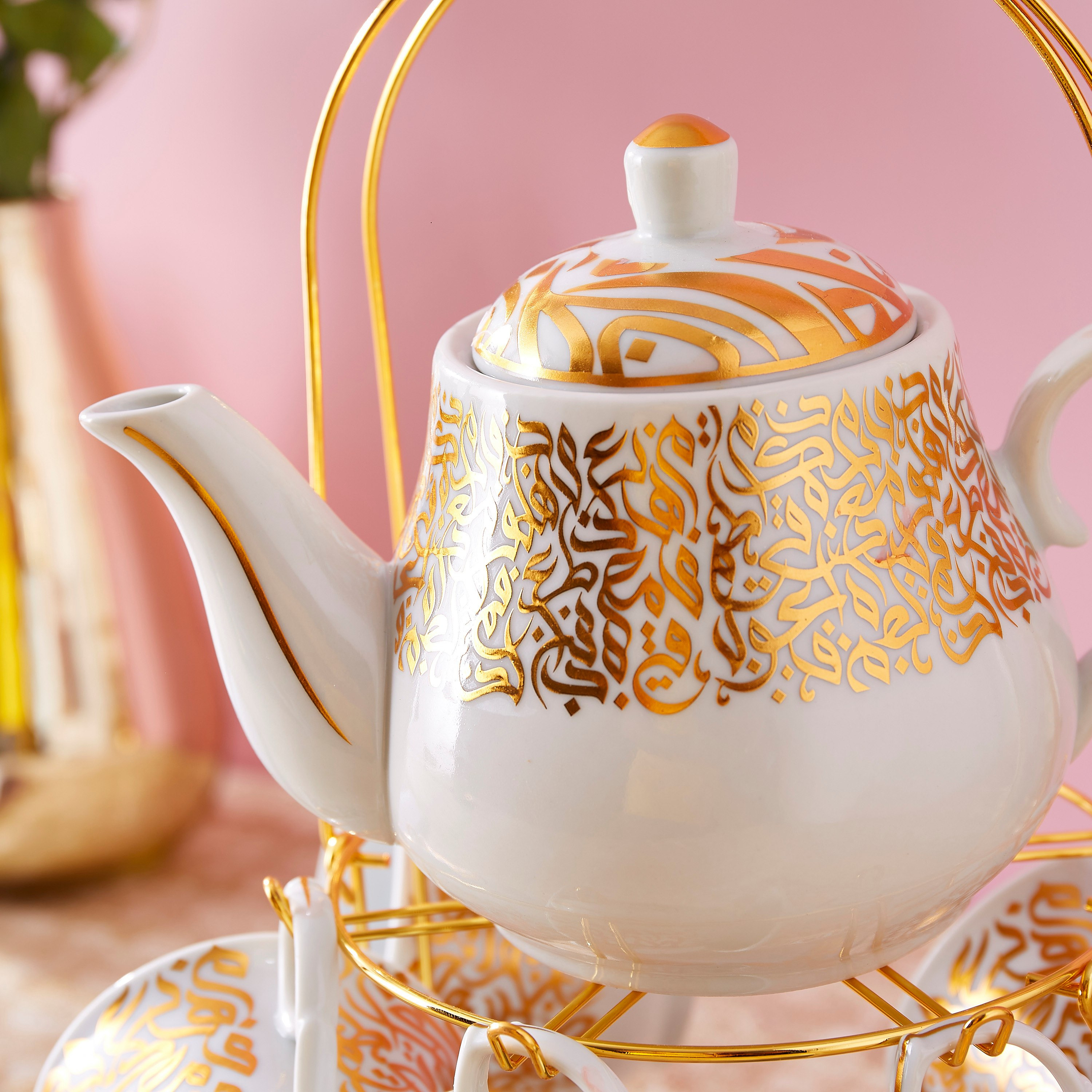 طقم جلسة شاي مع حامل بتصميم كاليجرافي - 15 قطعة-hbxhomeware-diningandtabletop-coffeeandteasets-image-5