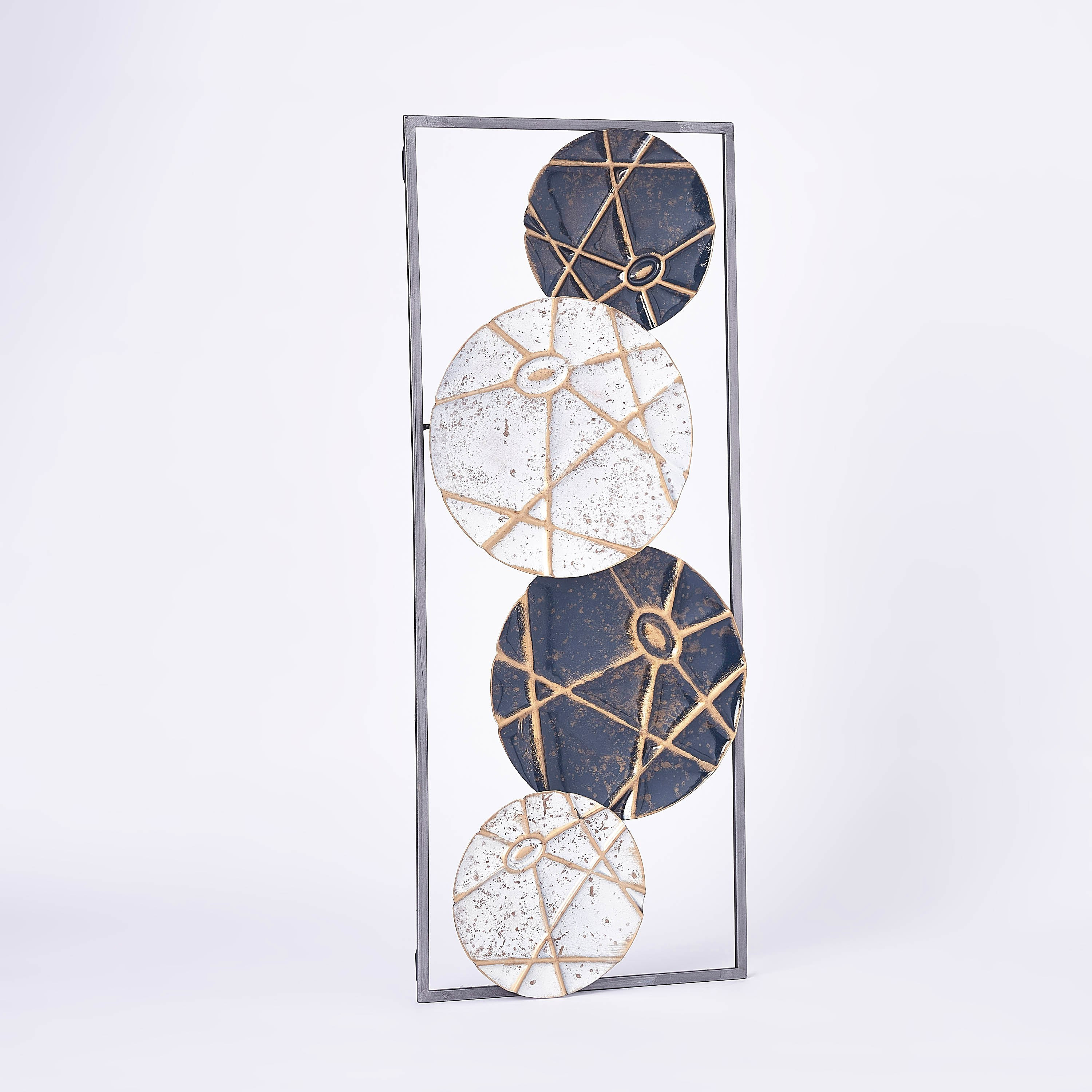 زينة حائط مؤطرة لدوائر معدنية بخطوط من آريس-hbxdiningroom-walldecor-wallart-image-6