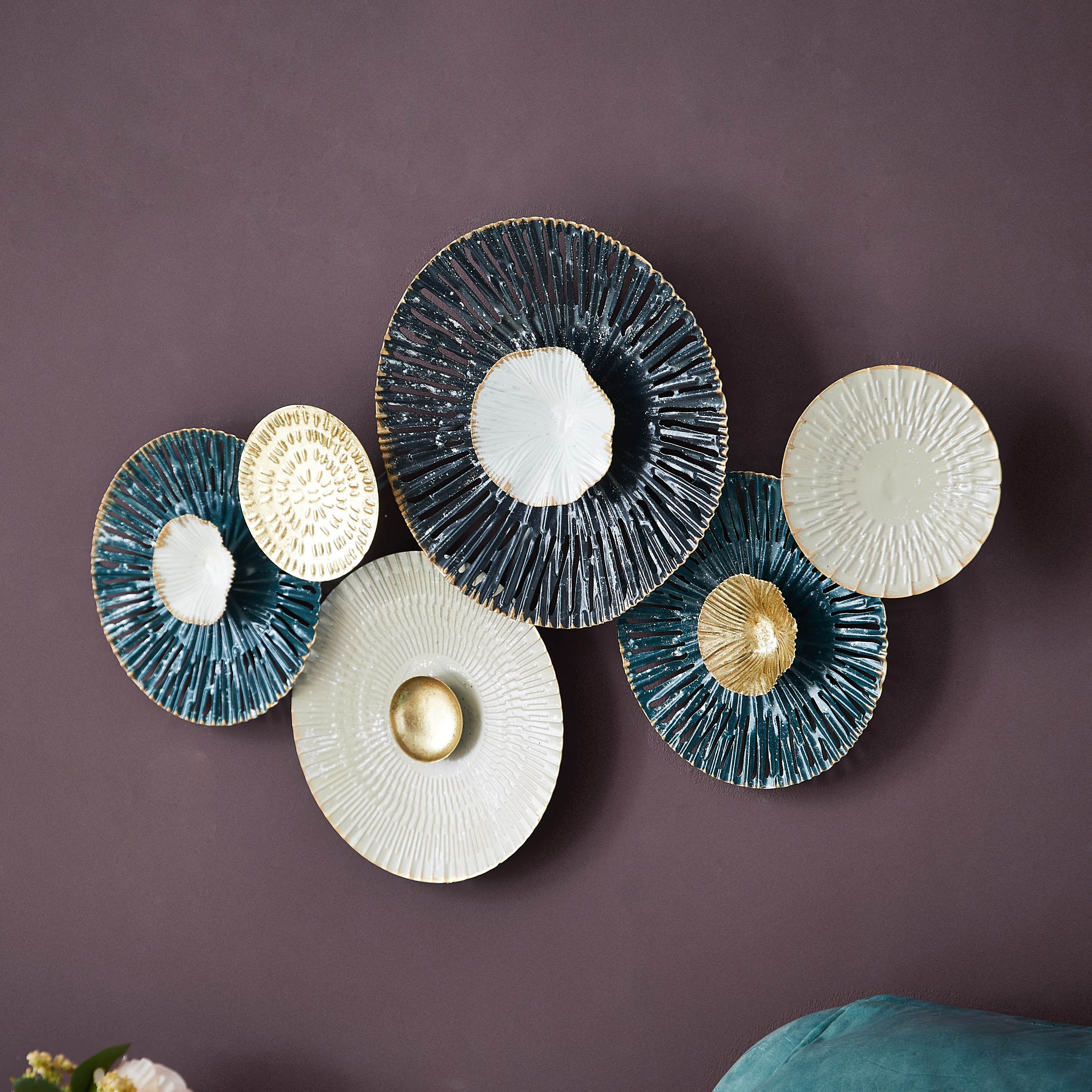 زينة حائط  لدوائر معدنية أفقية من آريس-hbxdiningroom-walldecor-wallart-image-2