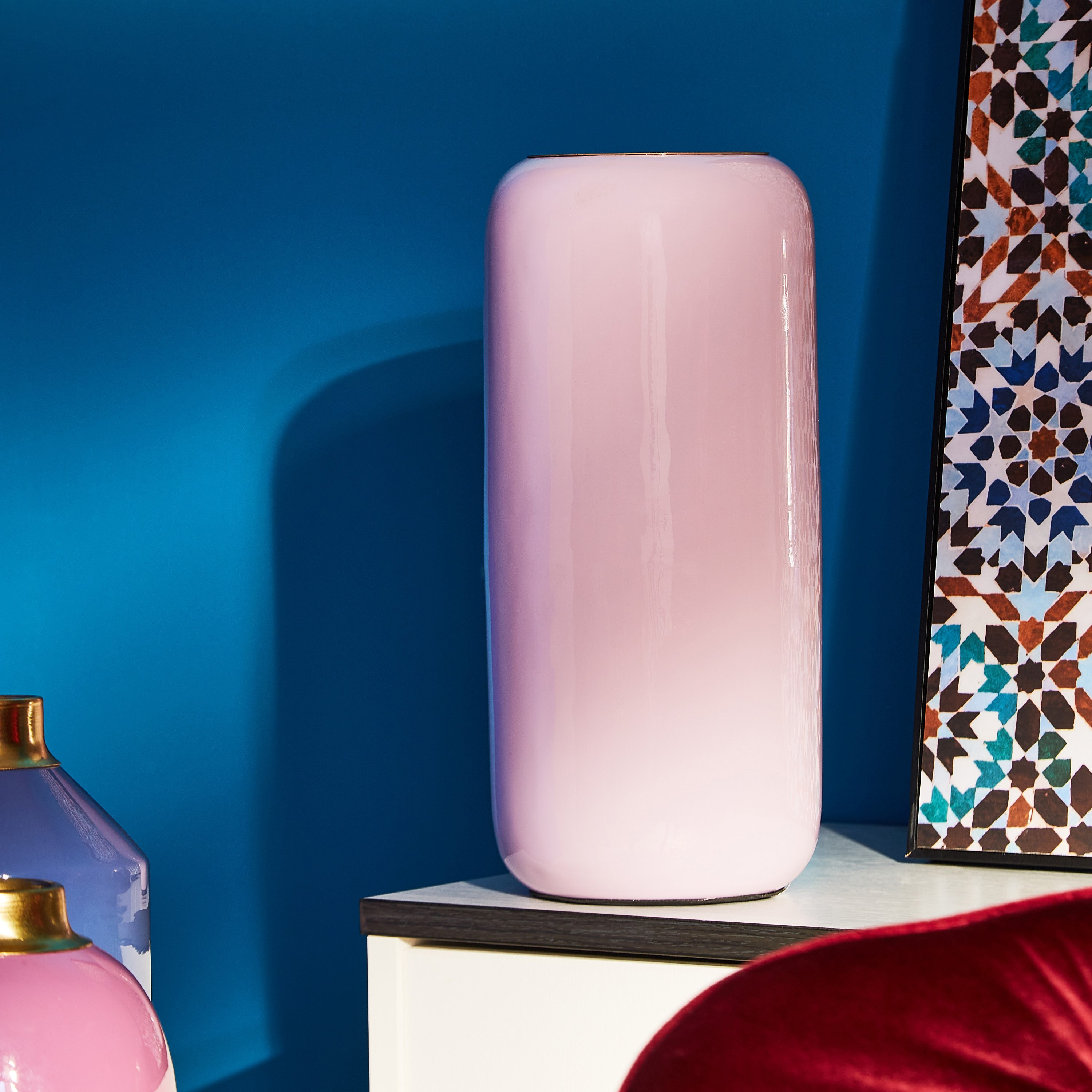 مزهرية ورد معدنية من آفرين-hbxbedroom-decorandaccessories-vases-image-2